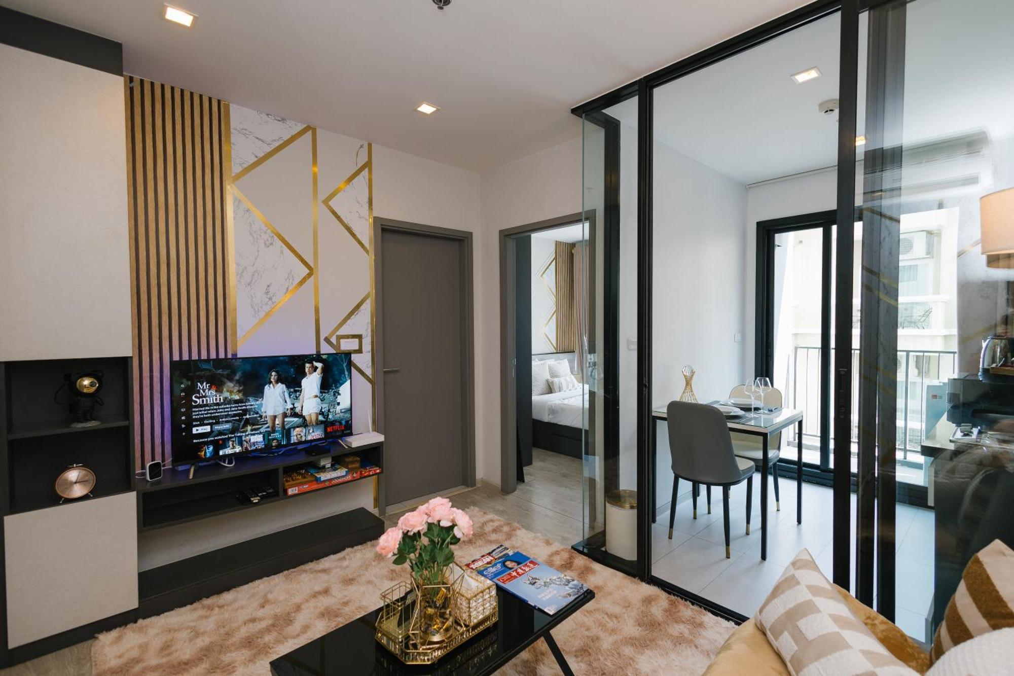 Apartment Bright Modern 1 Bedroom Chic Design *
