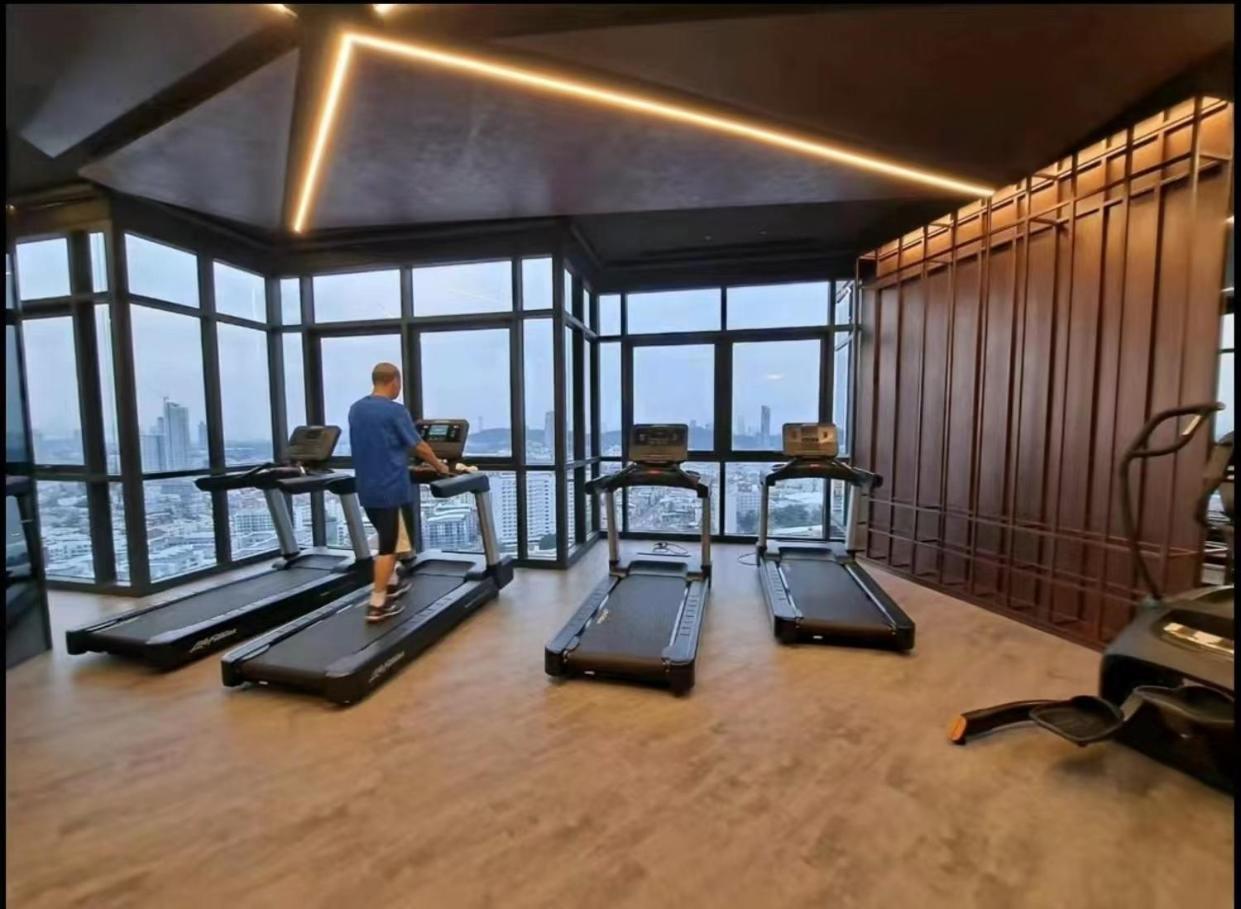 芭提雅the Edge海景一卧室公寓 Apartment
