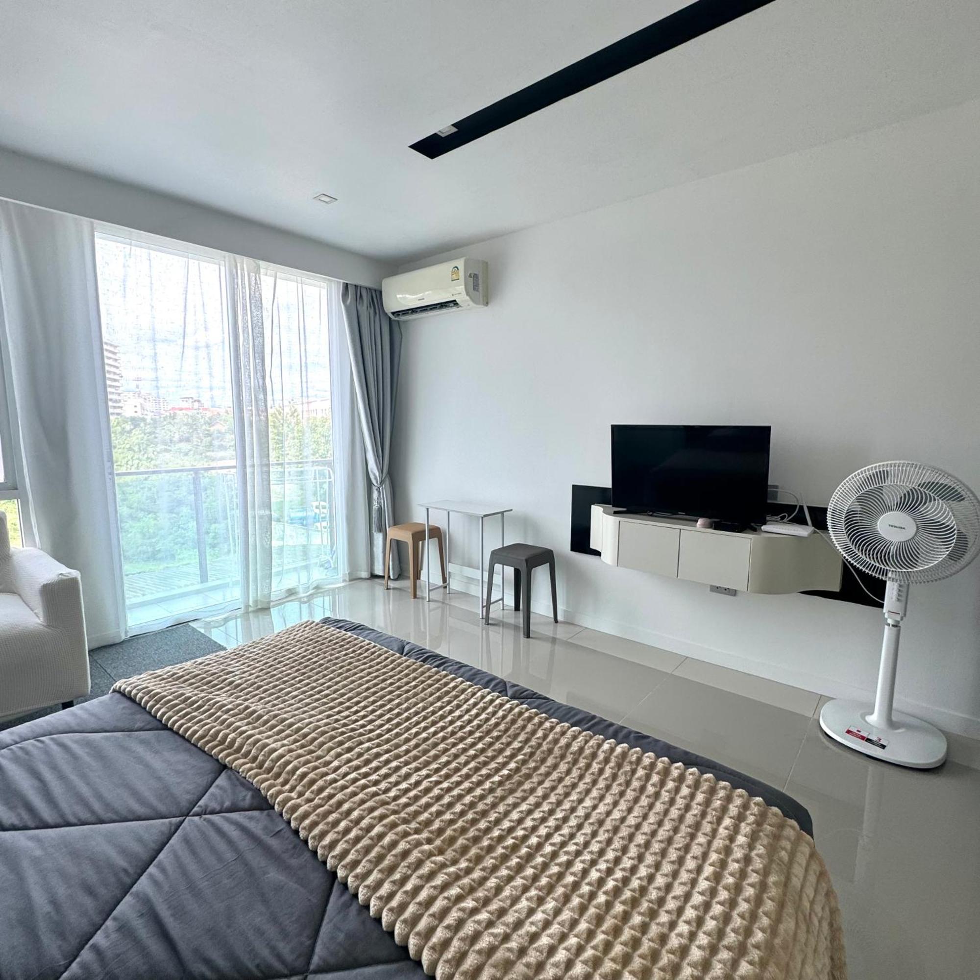 Affordable In Center Apartment Pattaya