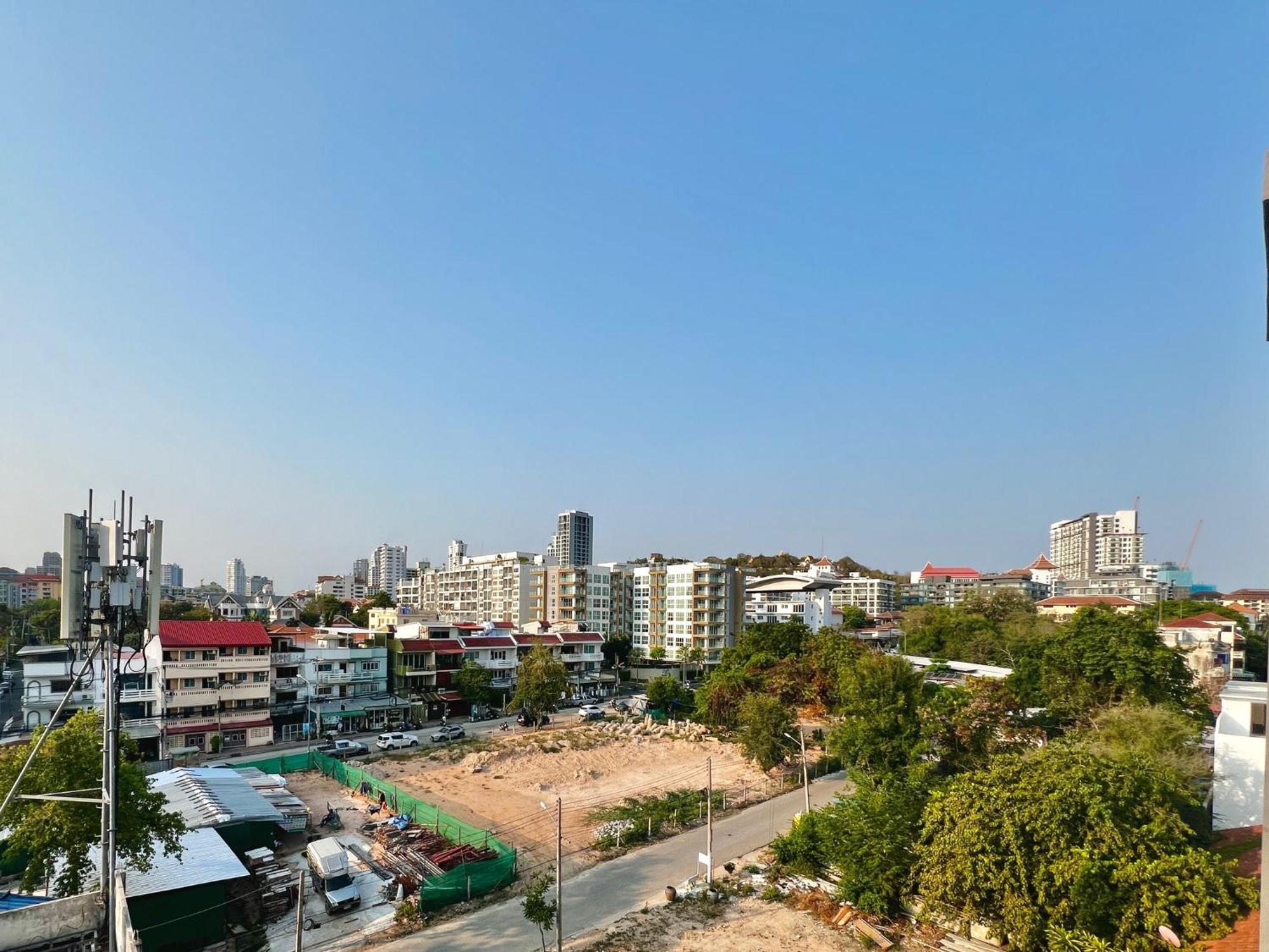 The Winner- 608 - Lovely Near The Sea On Praatumnak Hill * Pattaya