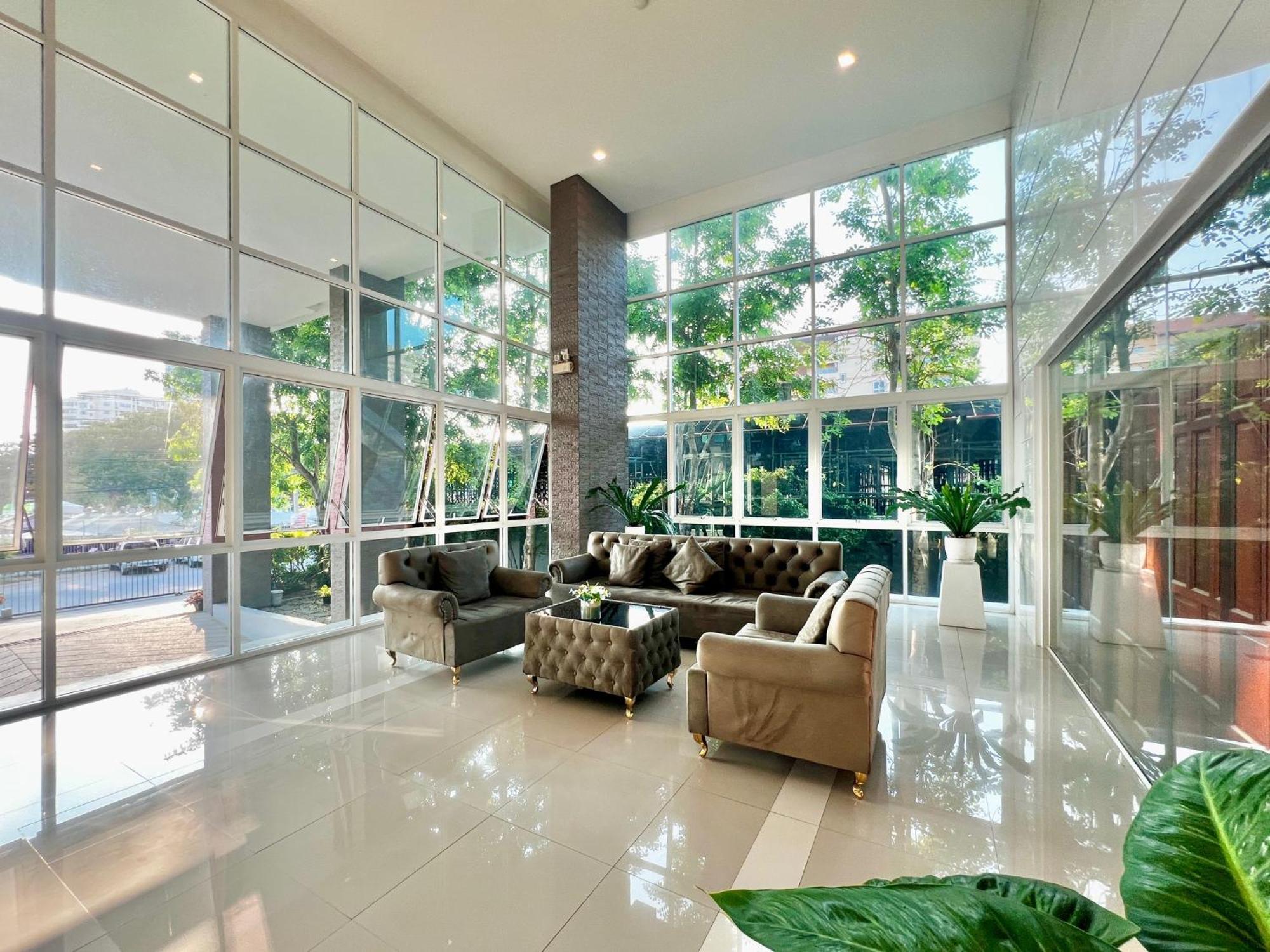 The Winner- 608 - Lovely Near The Sea On Praatumnak Hill * Pattaya