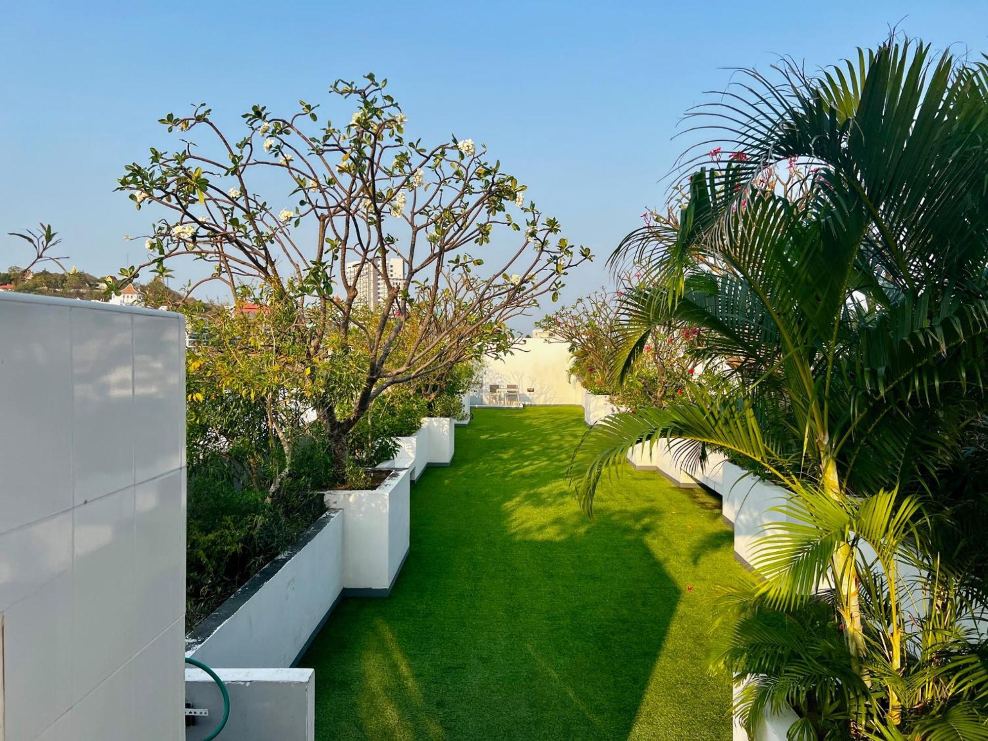 The Winner- 608 - Lovely Near The Sea On Praatumnak Hill *