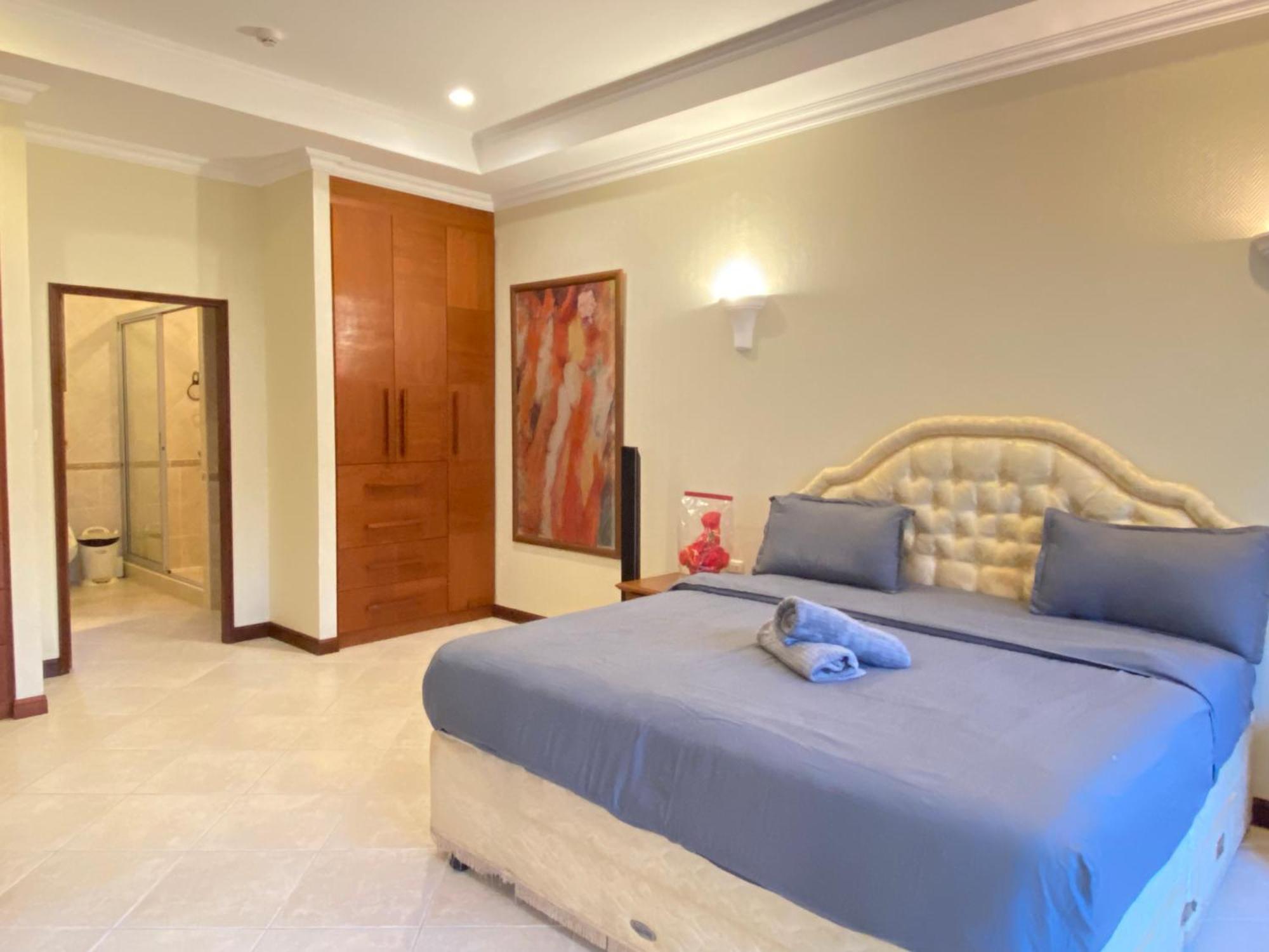 Villa Walking St 5min,walk To Beach,5br