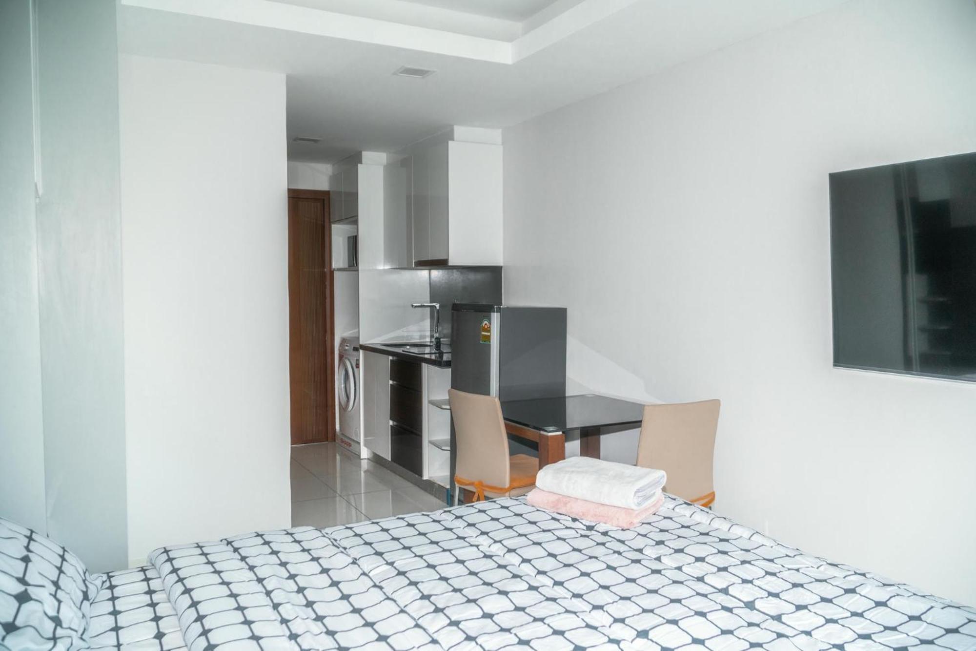 C-view By Apartwell Apartment Pattaya
