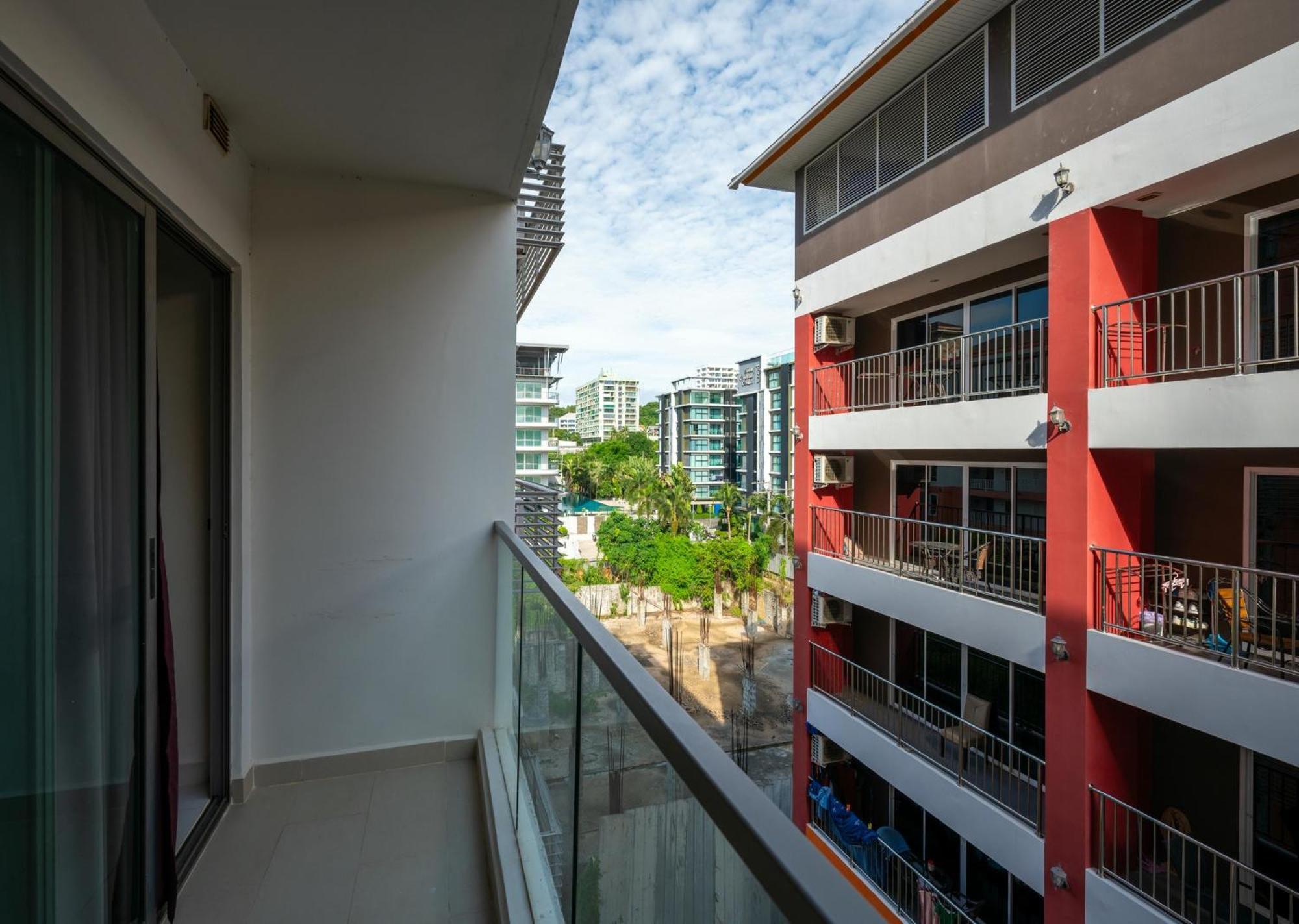 C-view By Apartwell Apartment Pattaya