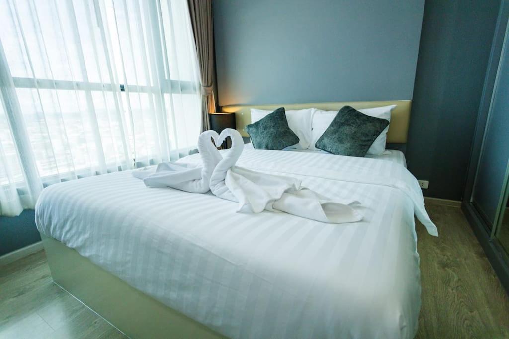 Apartment The Base, - 1 Bedroom - 24th Floor #1095 *
