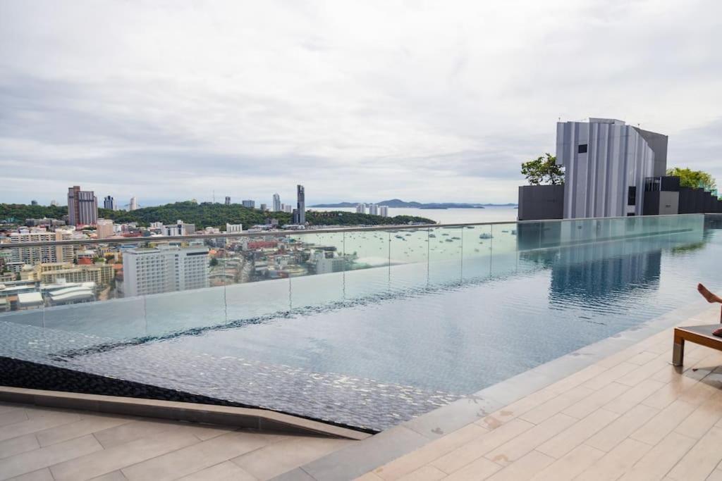 The Base, - 1 Bedroom - 24th Floor #1095 * Pattaya