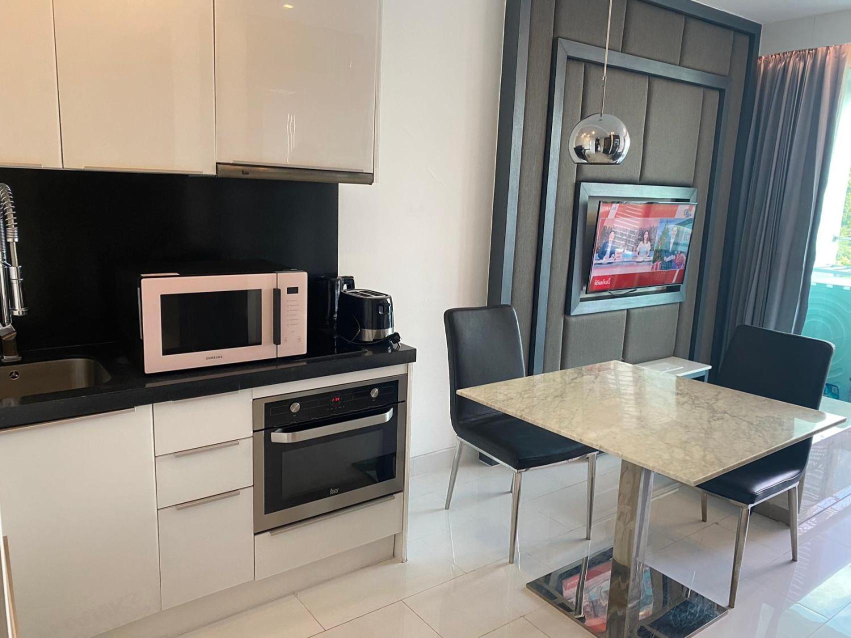 สกาย เรซิเดน พัทยา Apartment *