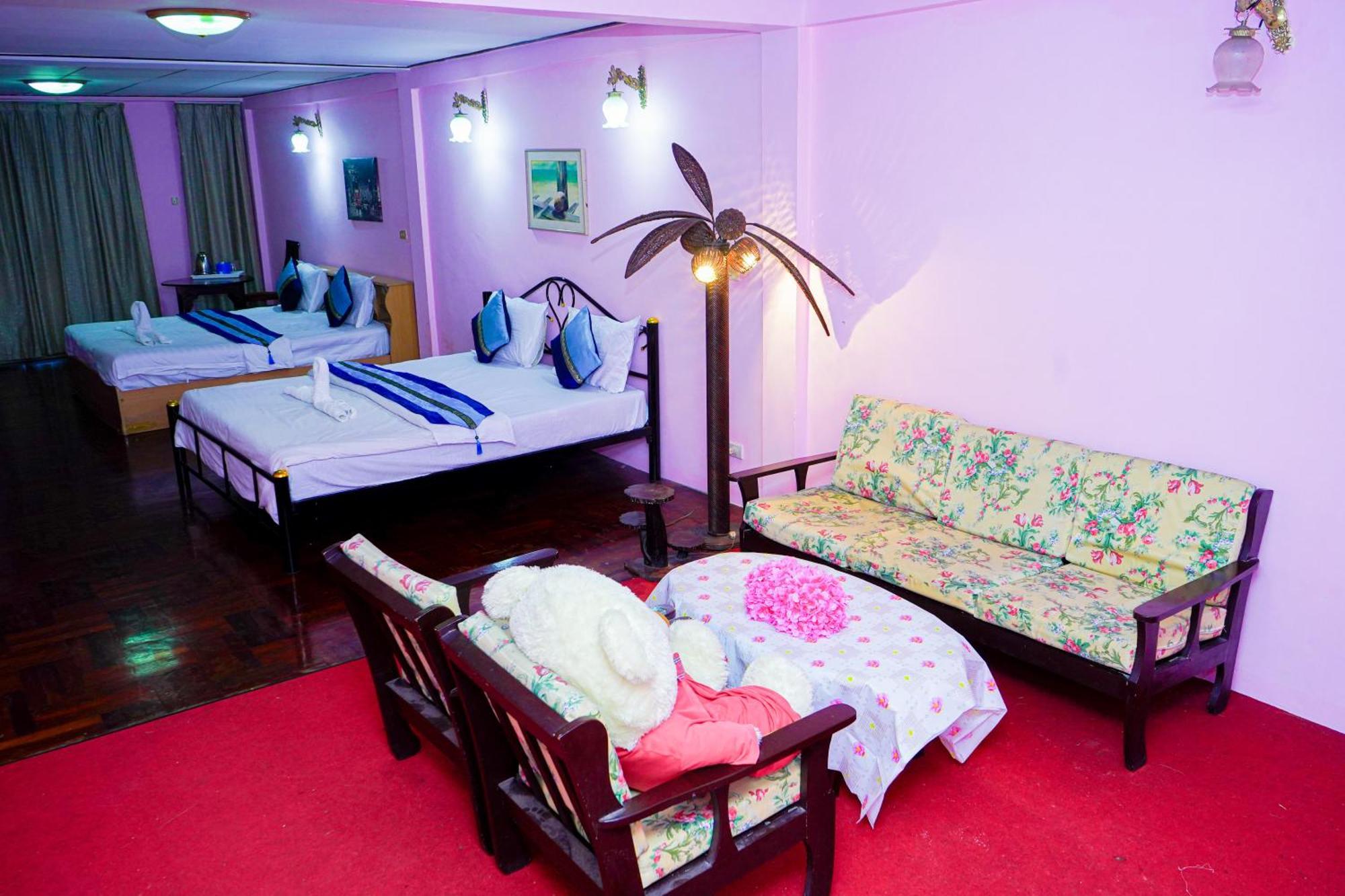 Hotel Encore Sea View 2*