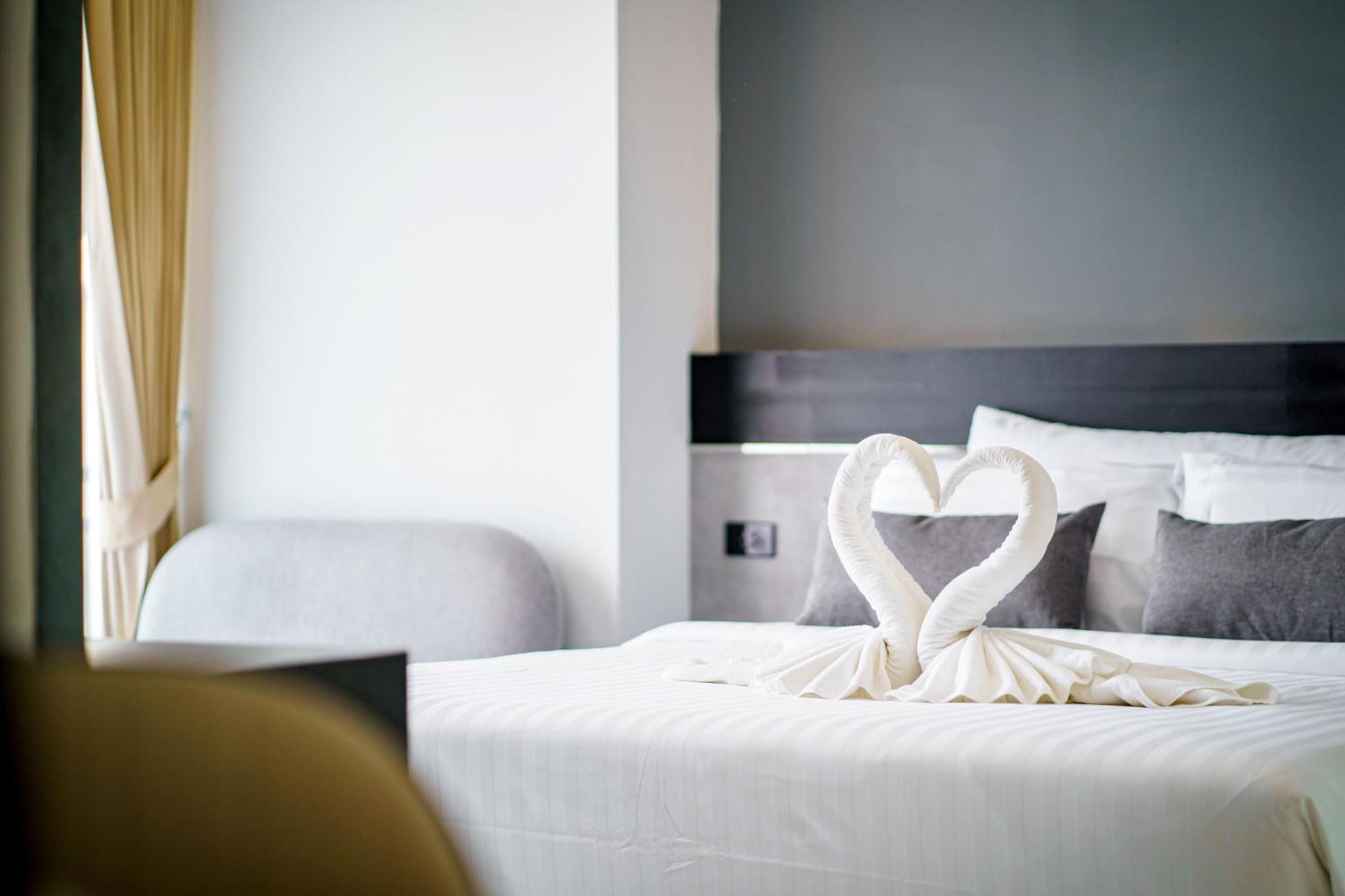 Lhc And Hotel 5*