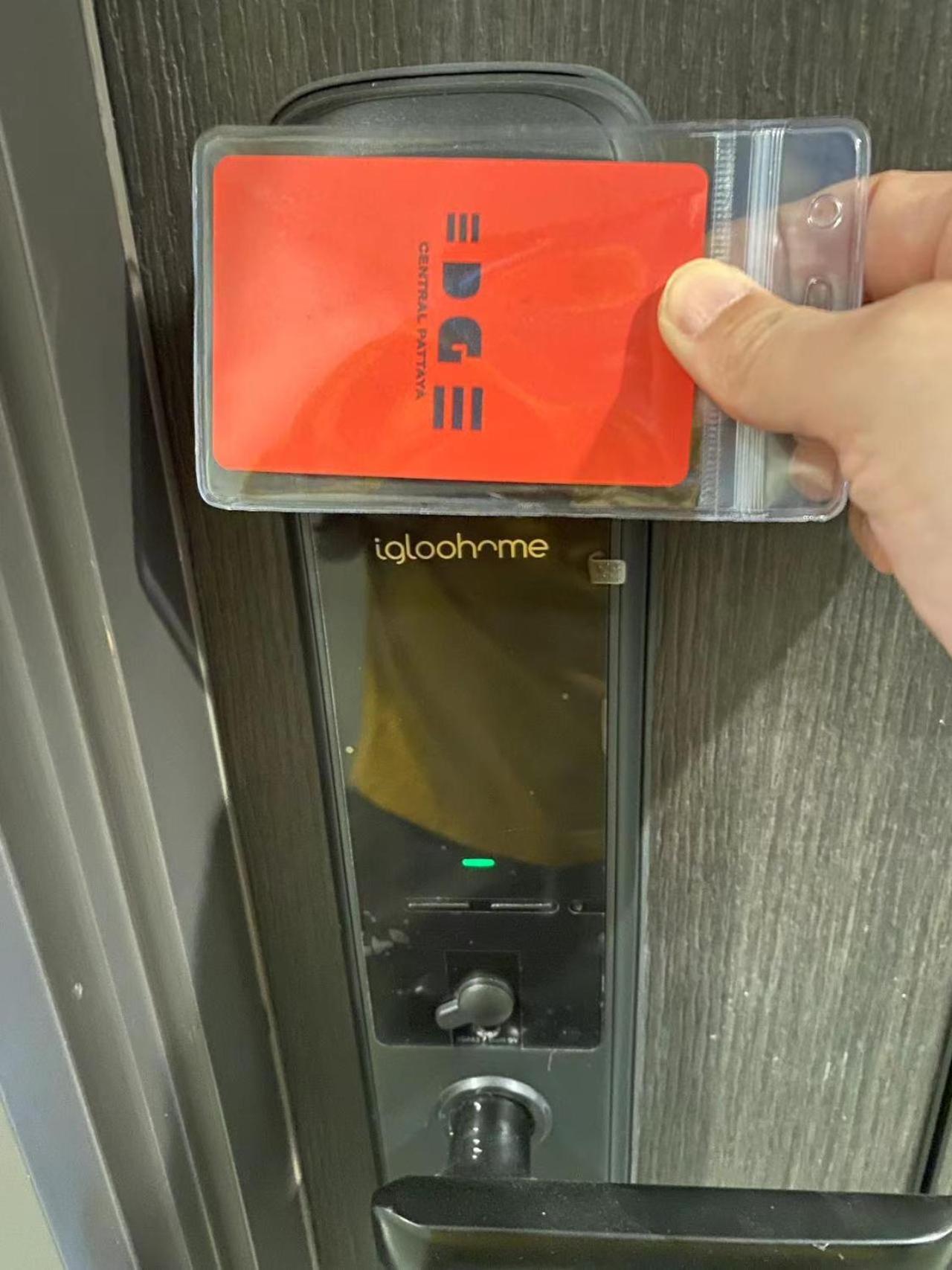 24a网红无边泳池edge豪华单卧室套房 海滩3分钟 *