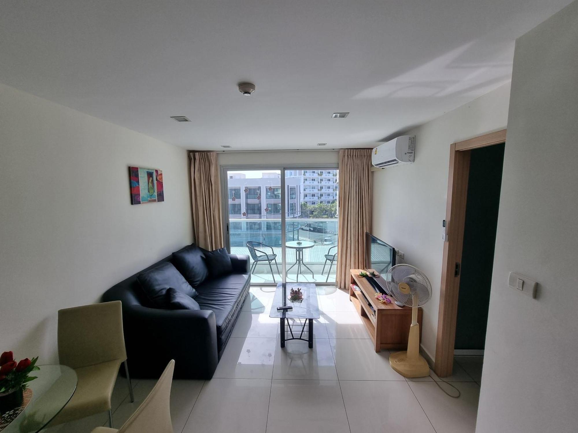 Laguna Bay 1 *