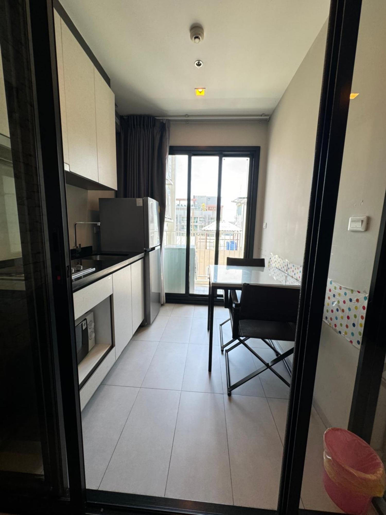 芭提雅市中心the Base 高端公寓 Apartment