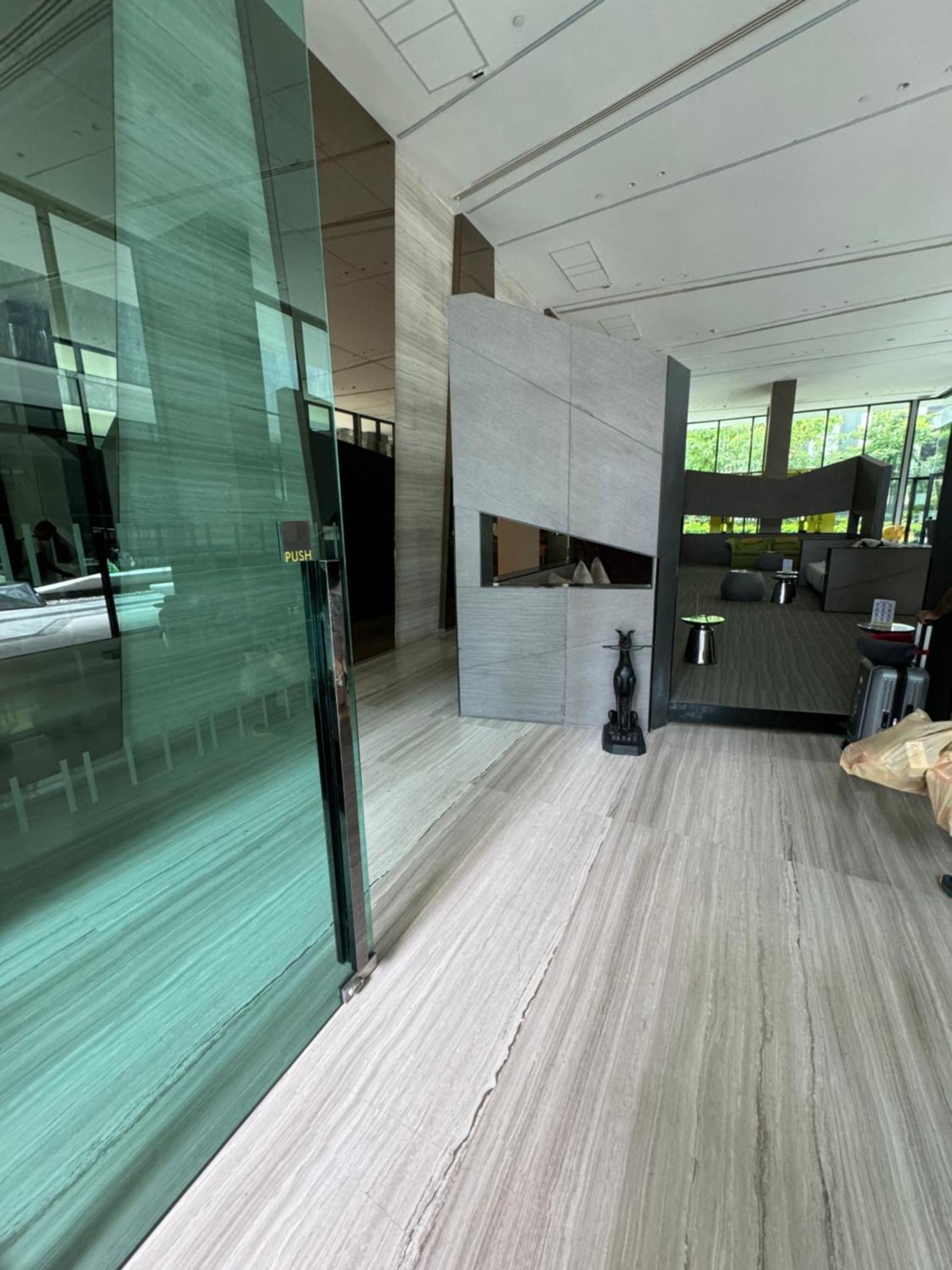 芭提雅市中心the Base 高端公寓酒店 * Pattaya