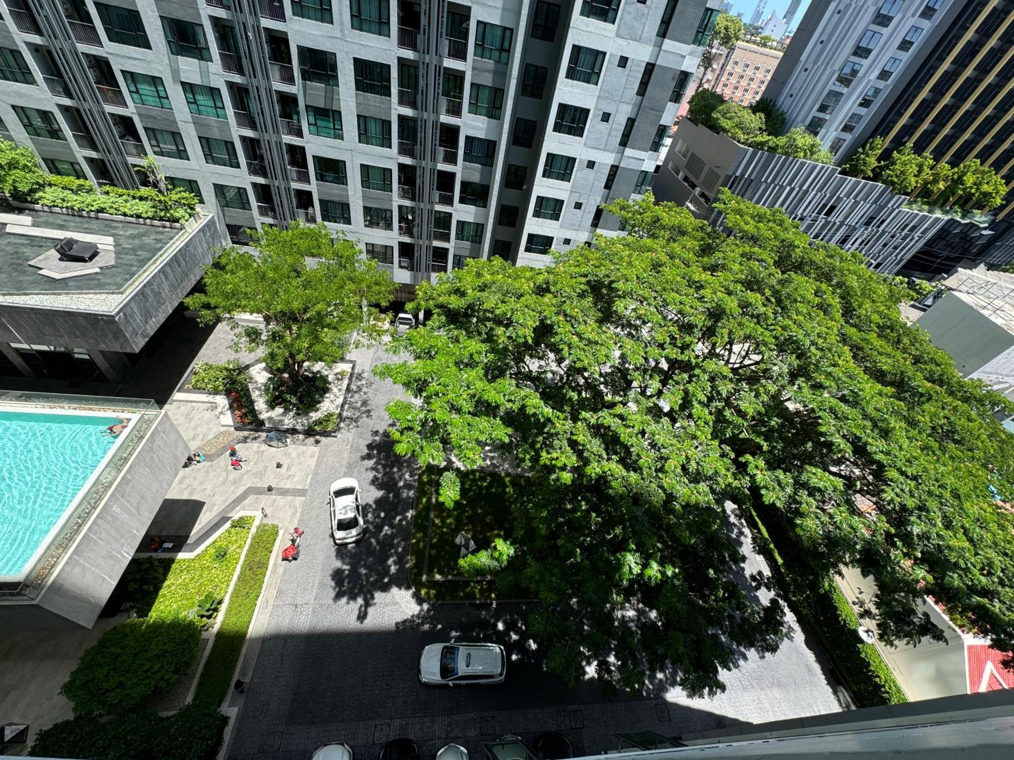 芭提雅市中心the Base 高端公寓 Apartment *
