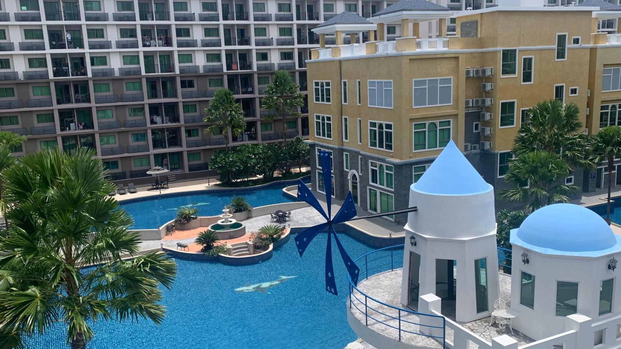 Arcadia Beach: Trendy Pool-view With Fitness Center Apartment Pattaya