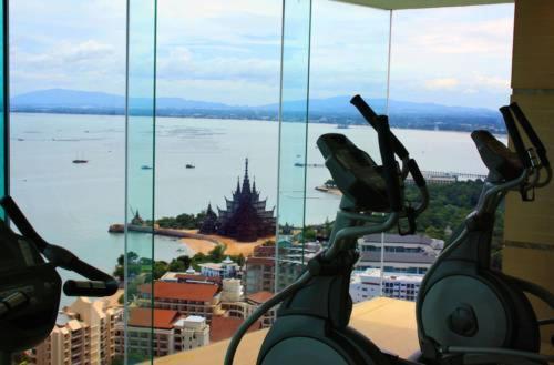 Stunning Sea View On The - Monthly Pangsapuri Pattaya