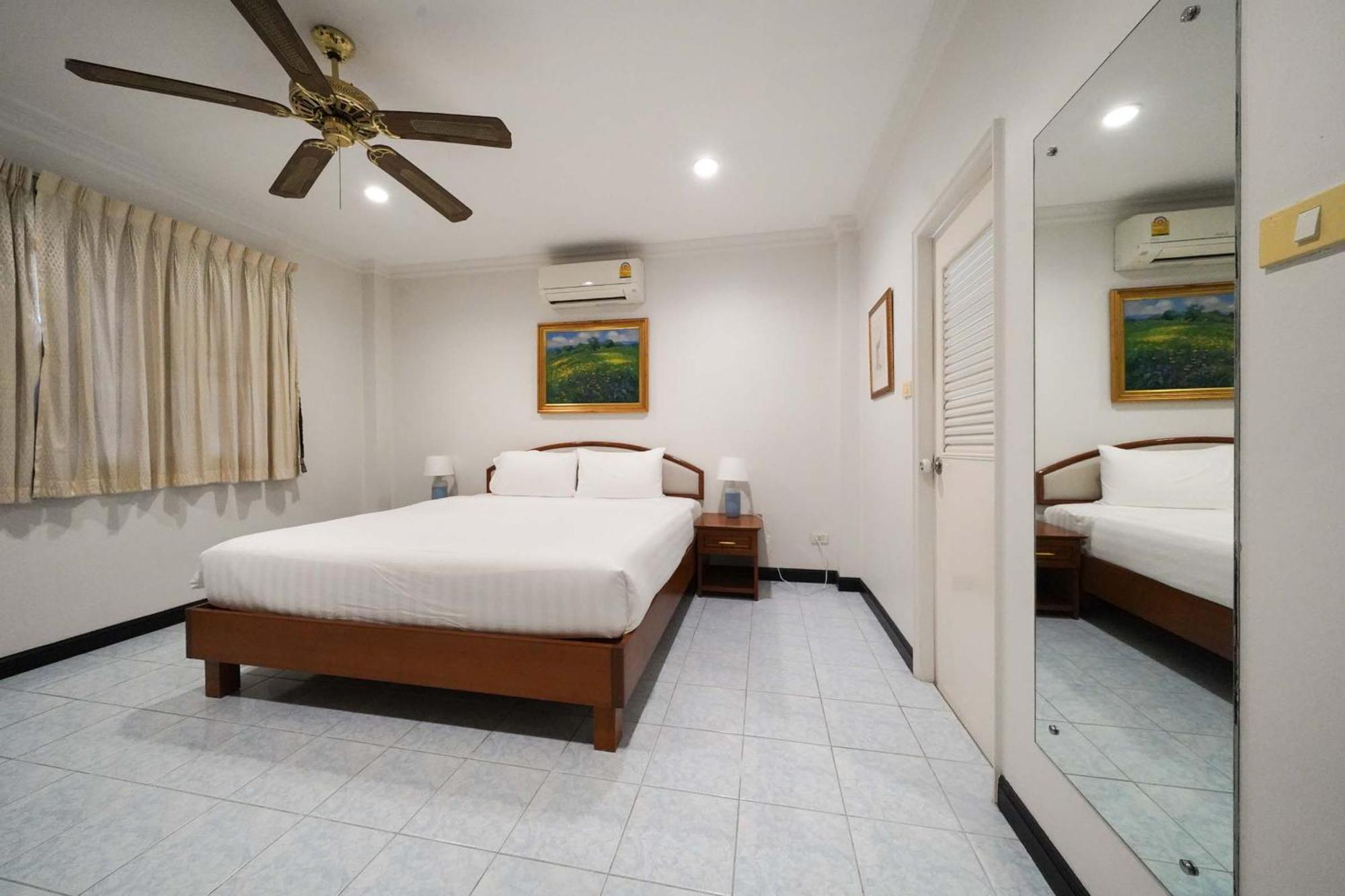 Pool At Near Big C-extra * Pattaya