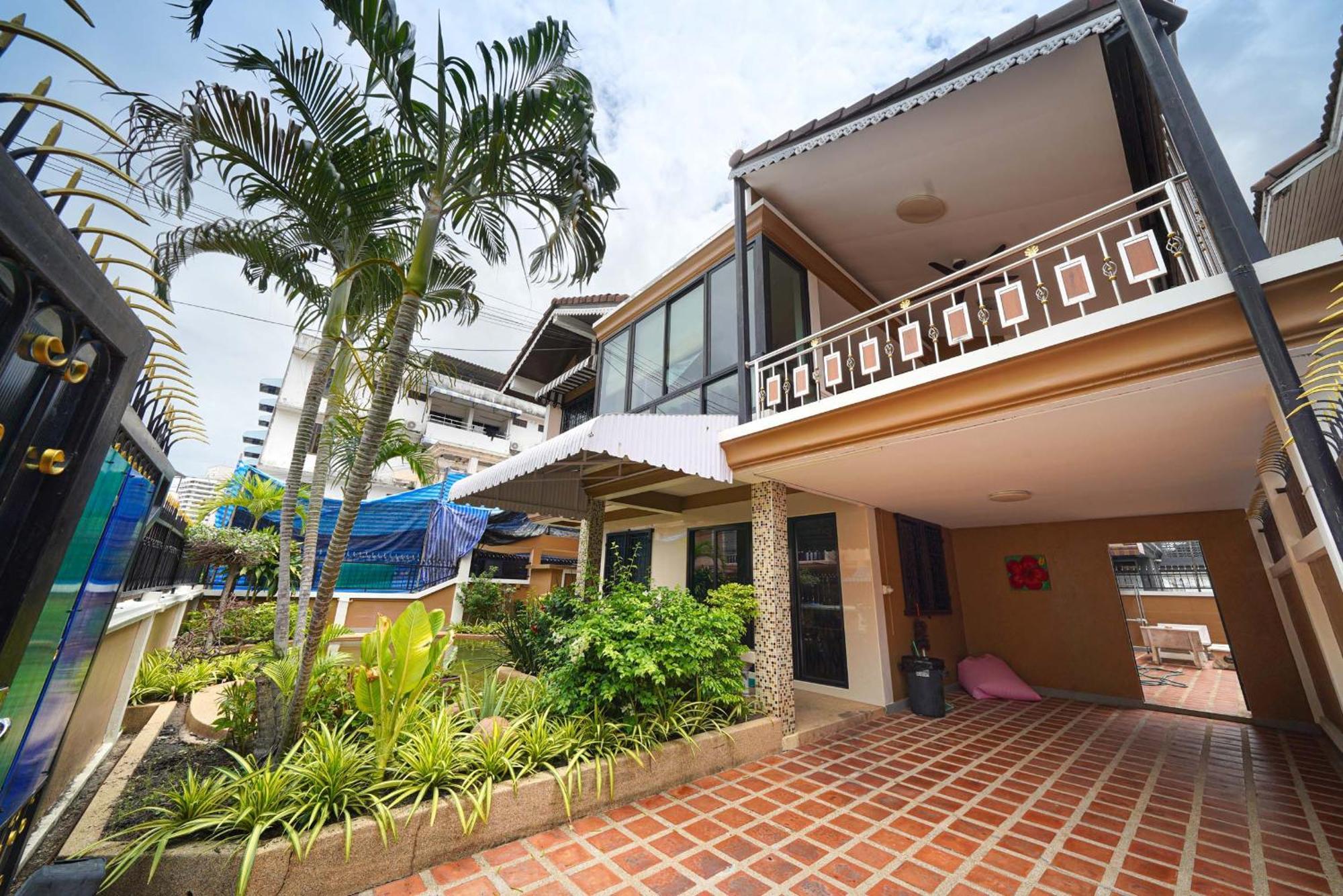 Pool At Near Big C-extra Villa