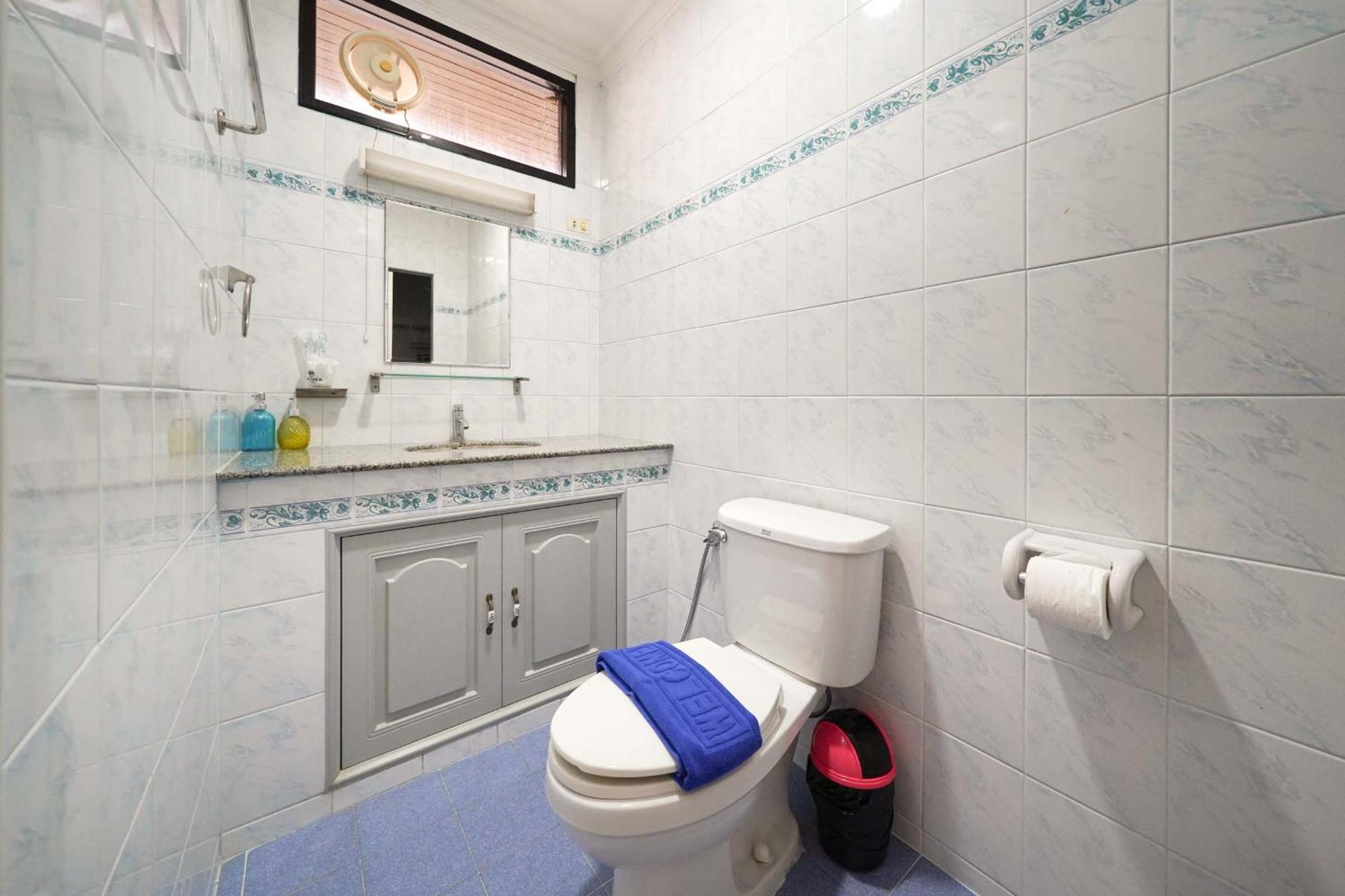 Pool At Near Big C-extra * Pattaya