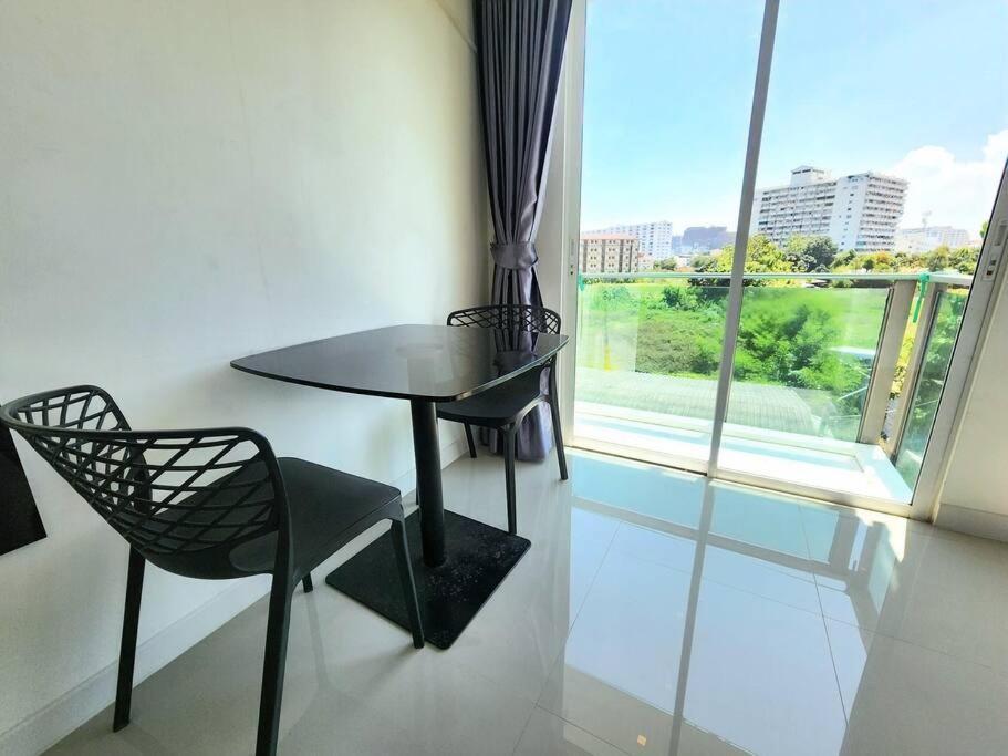 Nice Apartment Apartment Pattaya