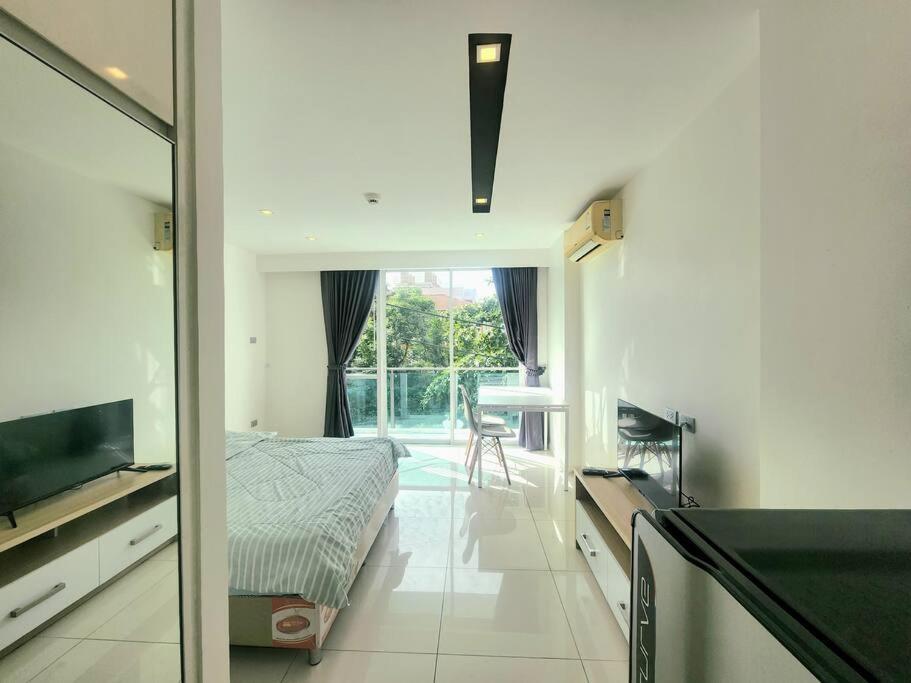 Lovely In Town Apartment *