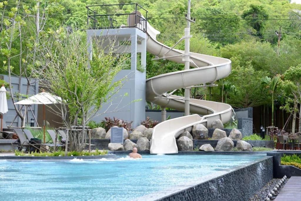 Sea View Spacious Near Walking Street Pattaya