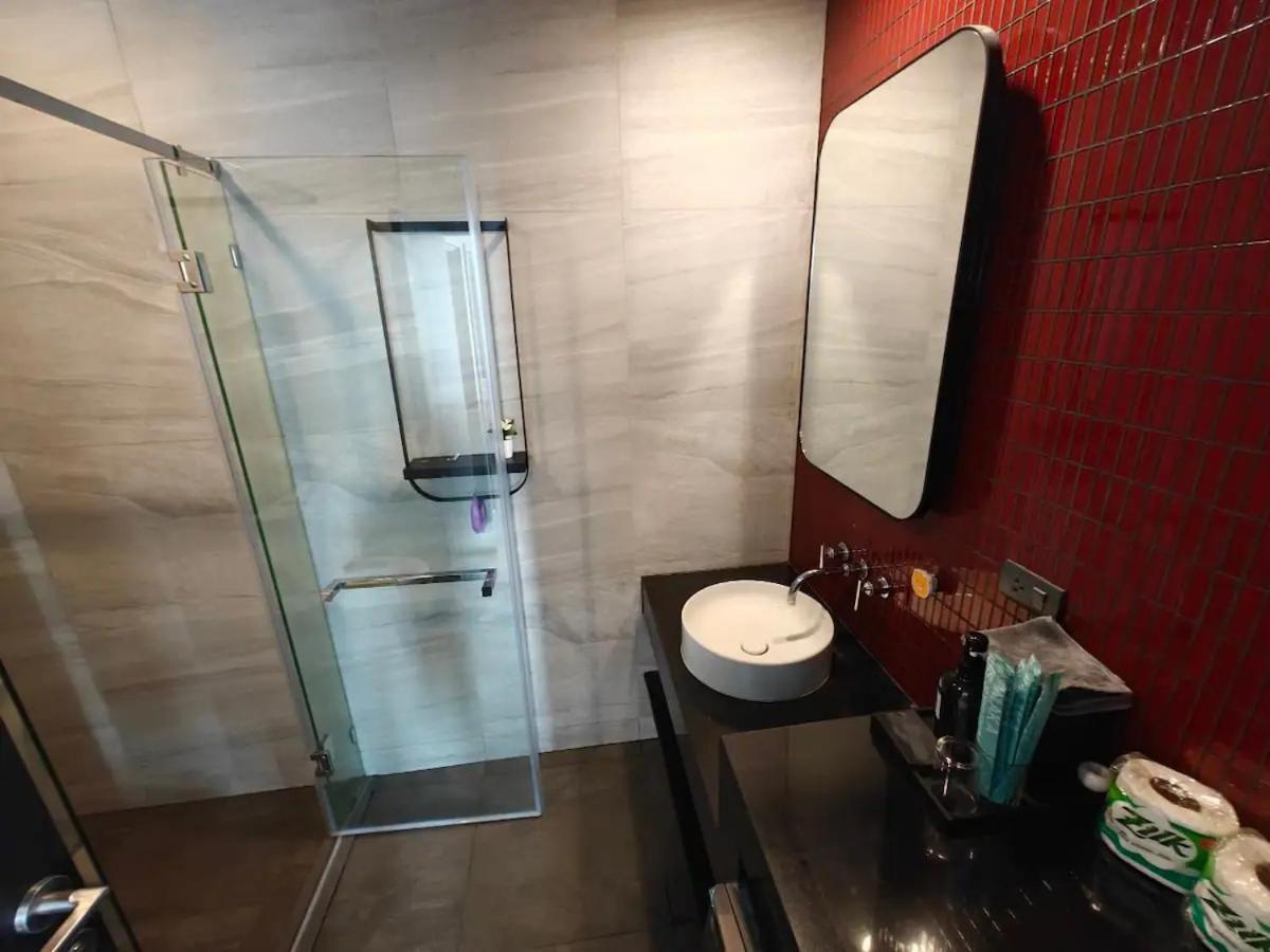 Newest!& Rare 2bdrms Ocean Facing Balcony #ef24014 Apartment Pattaya
