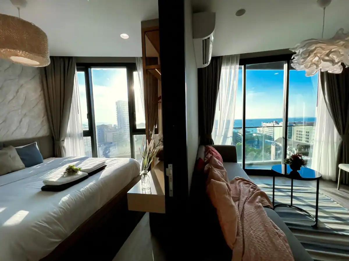 Newest!& Rare 2bdrms Ocean Facing Balcony #ef23914 * Pattaya