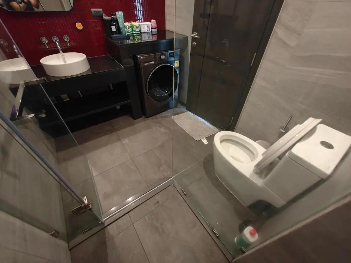 Apartment Newest!& Rare 2bdrms Ocean Facing Balcony #ef23914 Pattaya