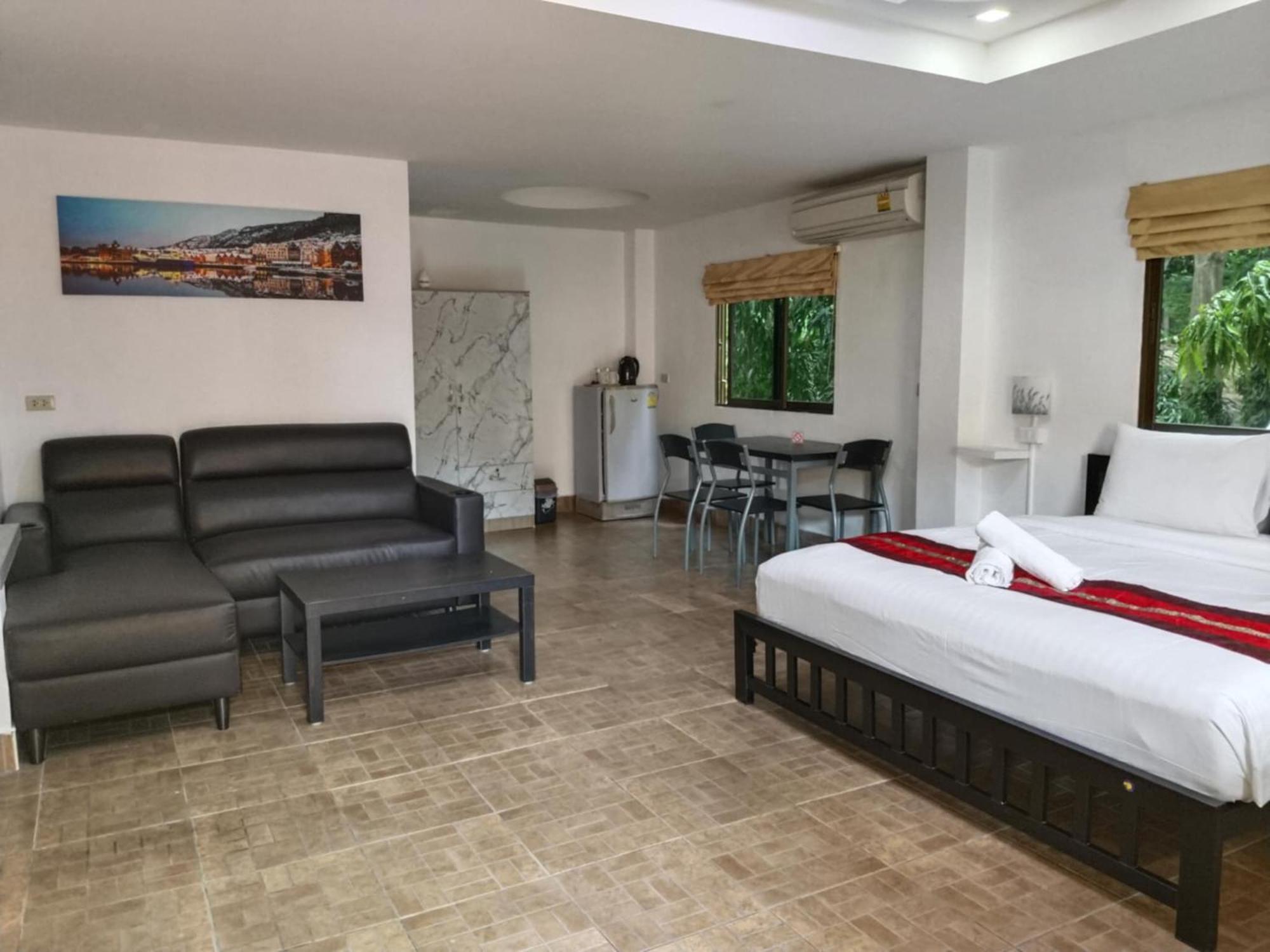 Apartment Phratamnak - 100 Meter From