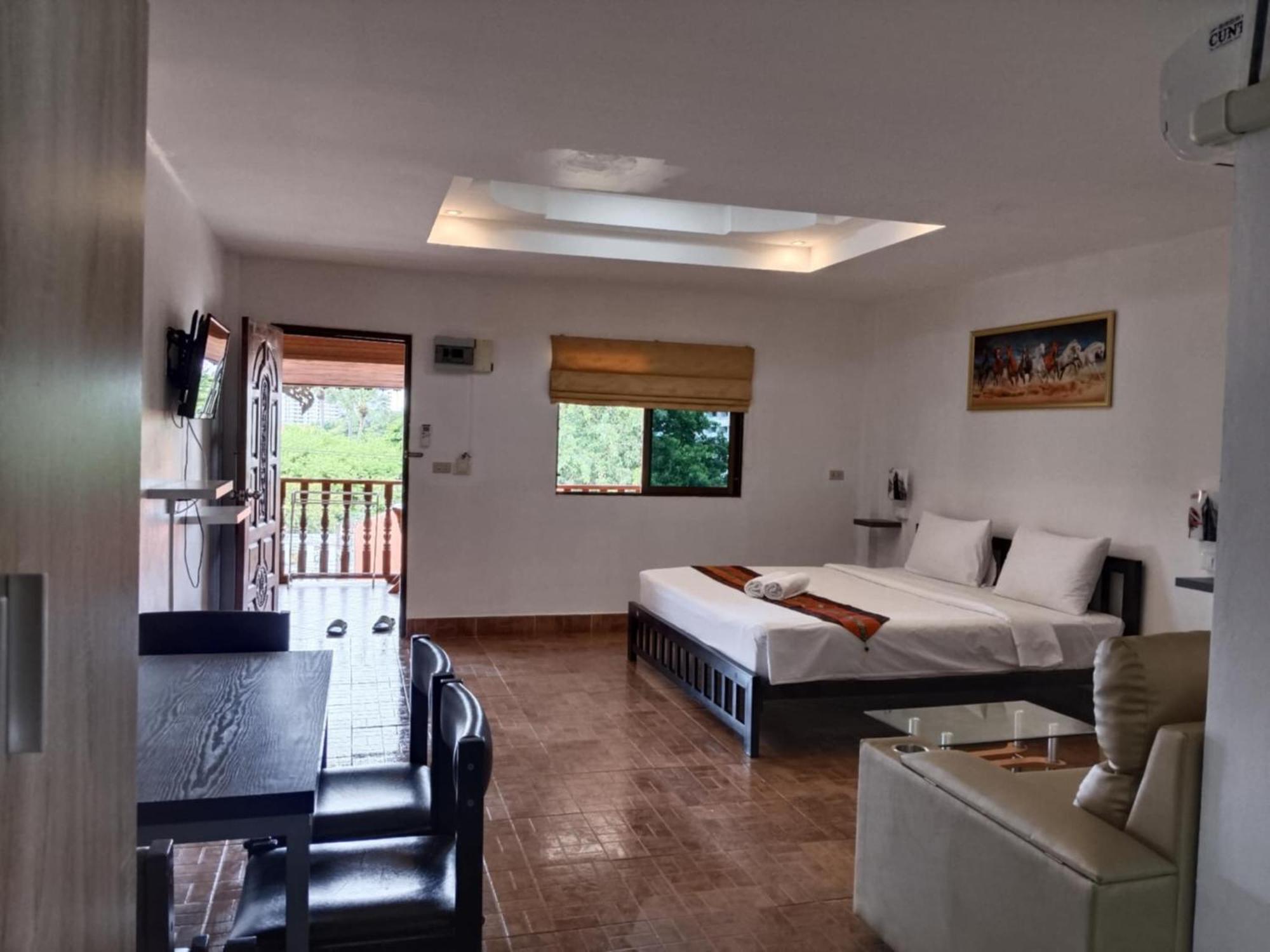 Guest house Phratamnak & - 100 Mtr From The