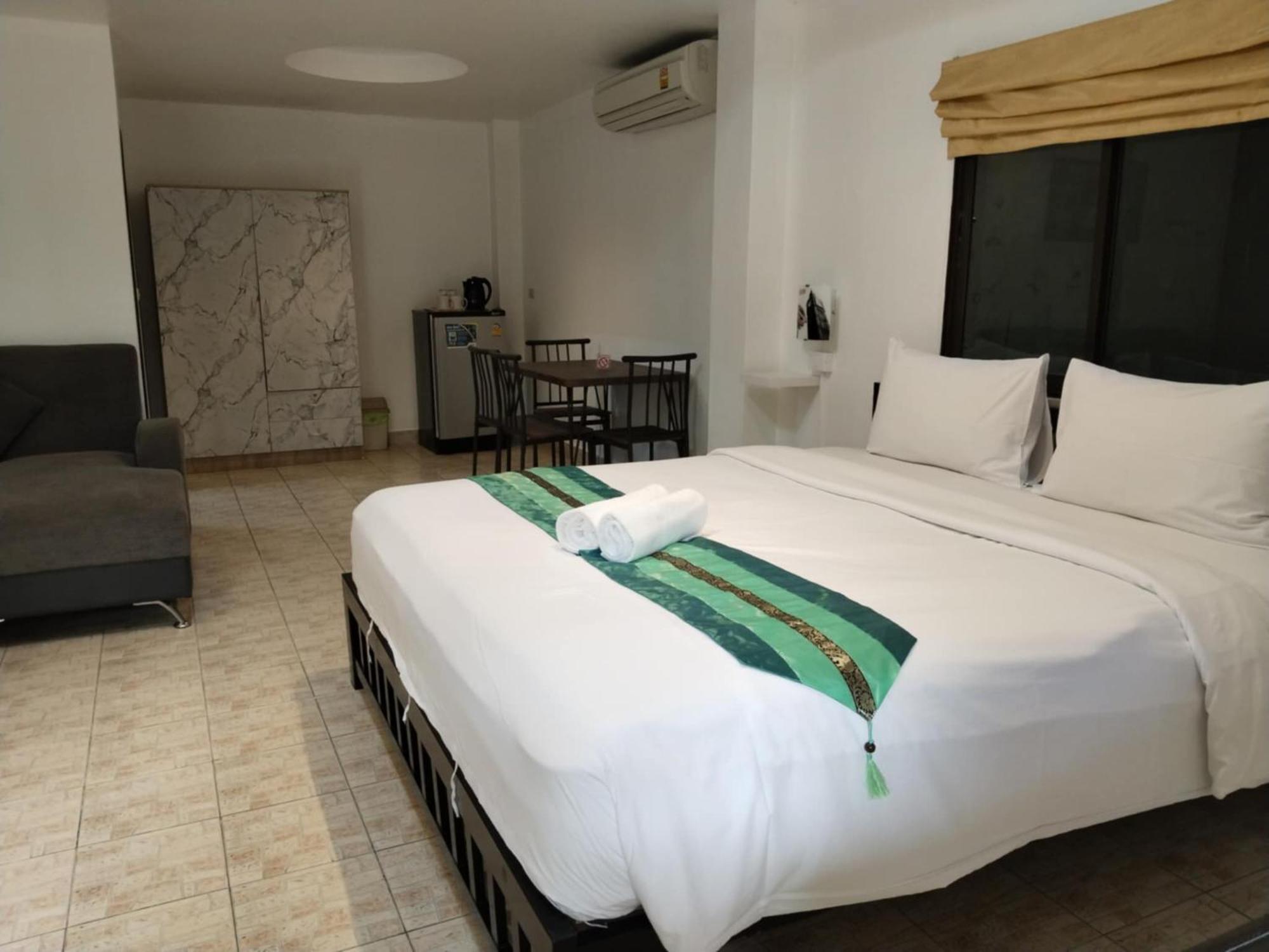 Guest house Phratamnak & - 100 Mtr From The