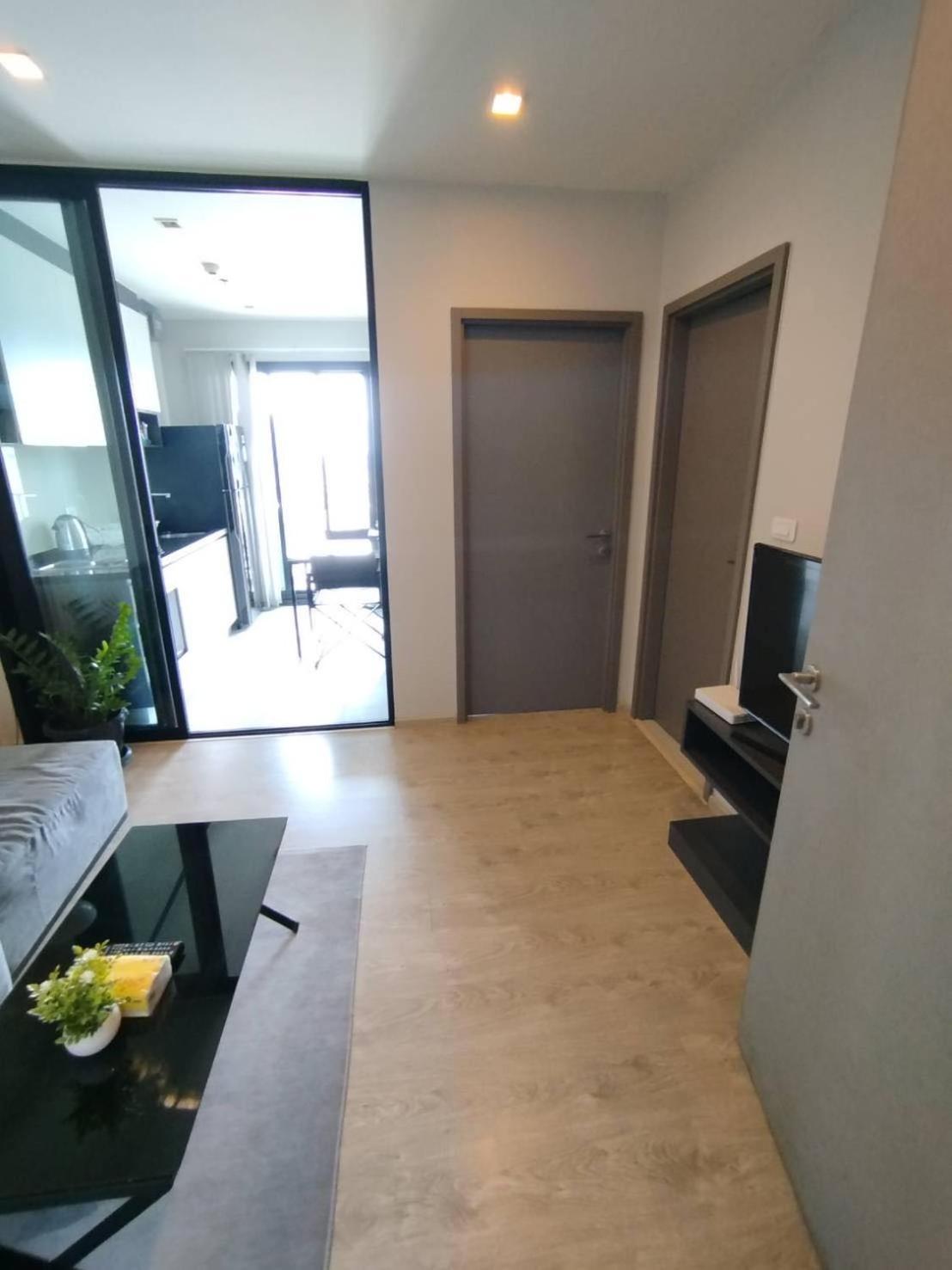 Sea View @the Base Apartment *