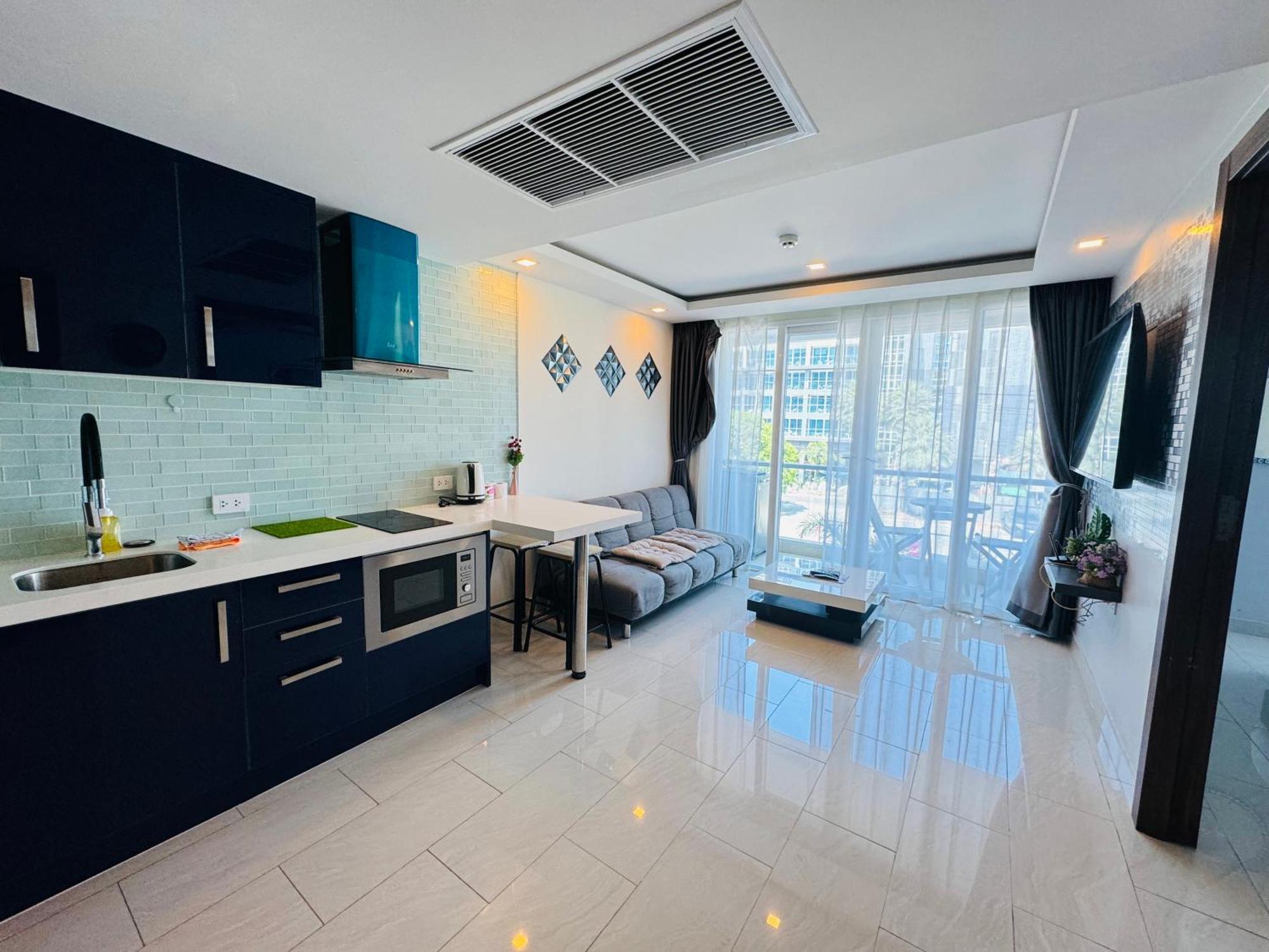 Grand Avenue 2bedr 2bathr 38and38 Sqm 2rooms Together Poor View Or City View Apartment *
