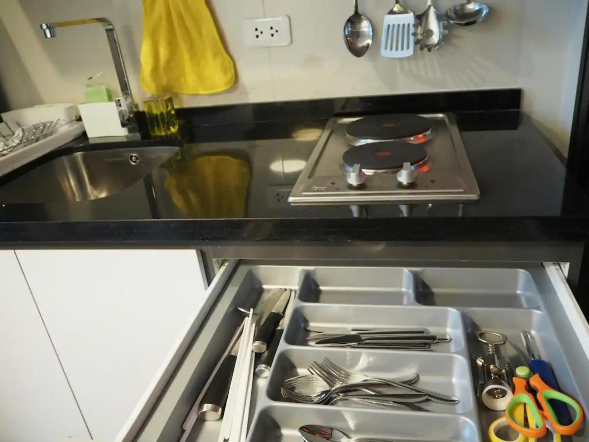 Apartment Downtown Lux Fun Rooftop Pool #tb6203 Pattaya