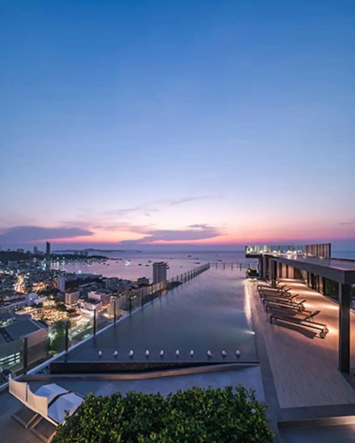 Apartment Downtown Lux Fun Rooftop Pool #tb6203 *