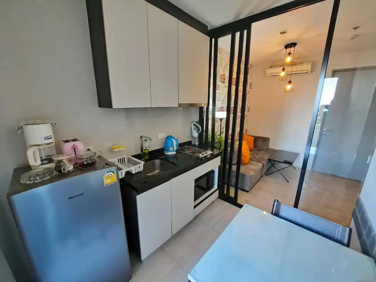 Downtown Lux Fun Sea View Rooftop Pool #ta31317 อพาร์ทเม้น Pattaya