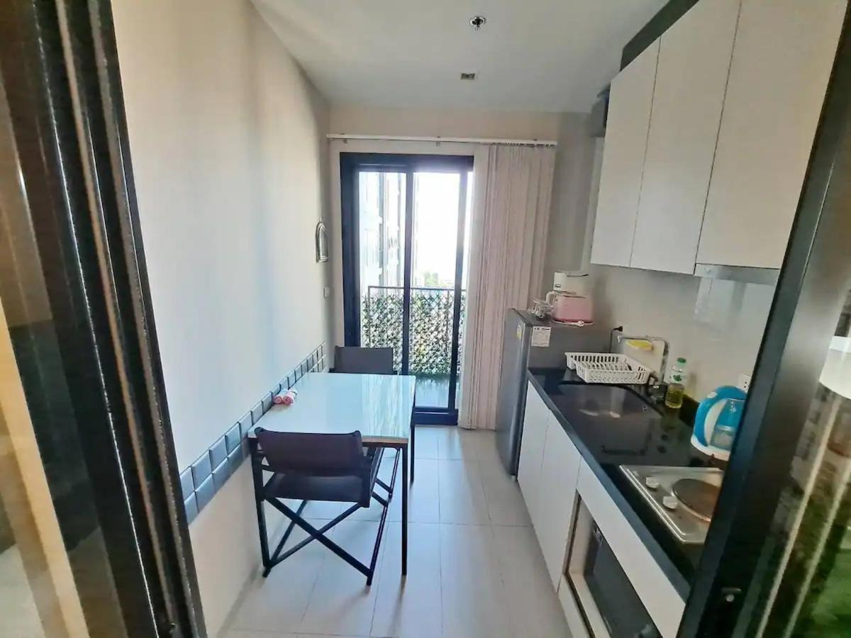 อพาร์ทเม้น Downtown Lux Fun Sea View Rooftop Pool #ta31317