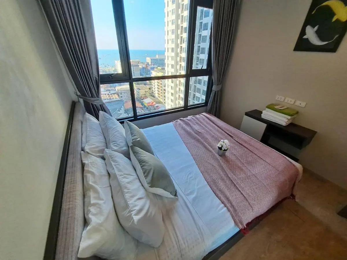 Downtown Lux Fun Sea View Rooftop Pool #ta31317 อพาร์ทเม้น Pattaya