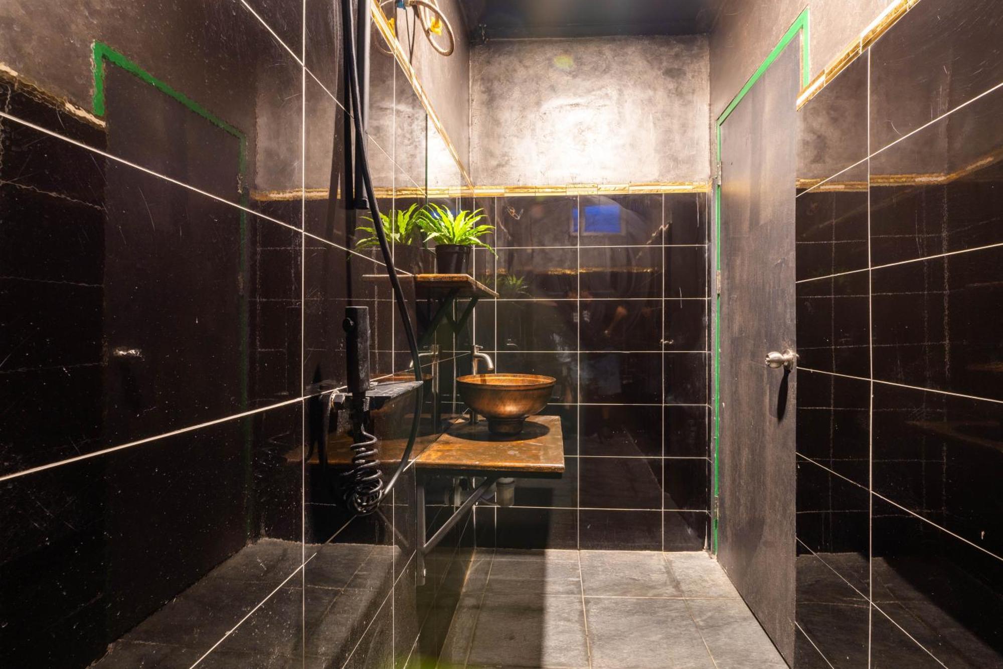 The Jungle Khophai Center 5 Bedroom Apartment Pattaya