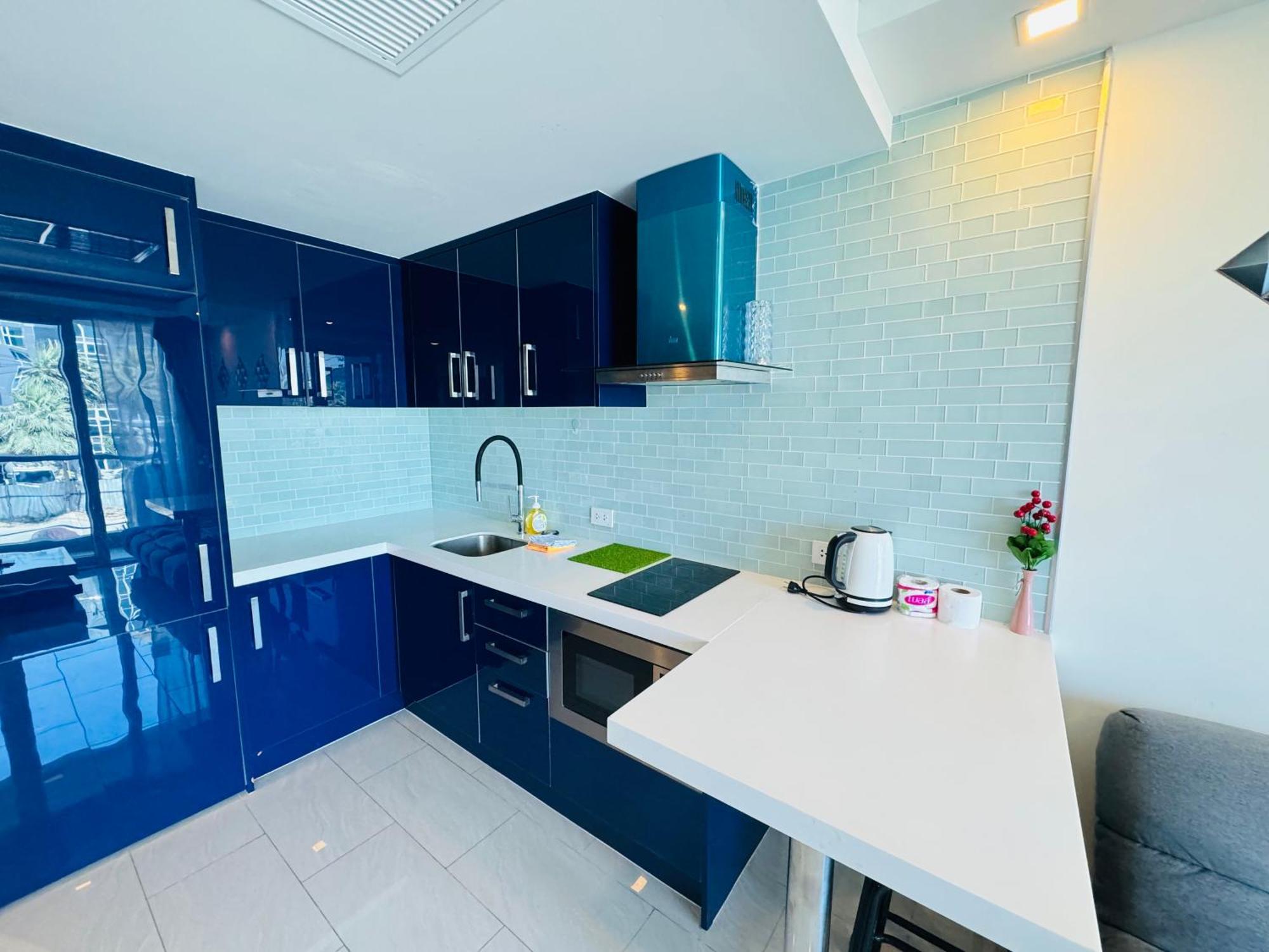Apartment Grand Avenue 2bedr 2bathr 38and38 Sqm 2rooms Together Poor View Or City View Pattaya