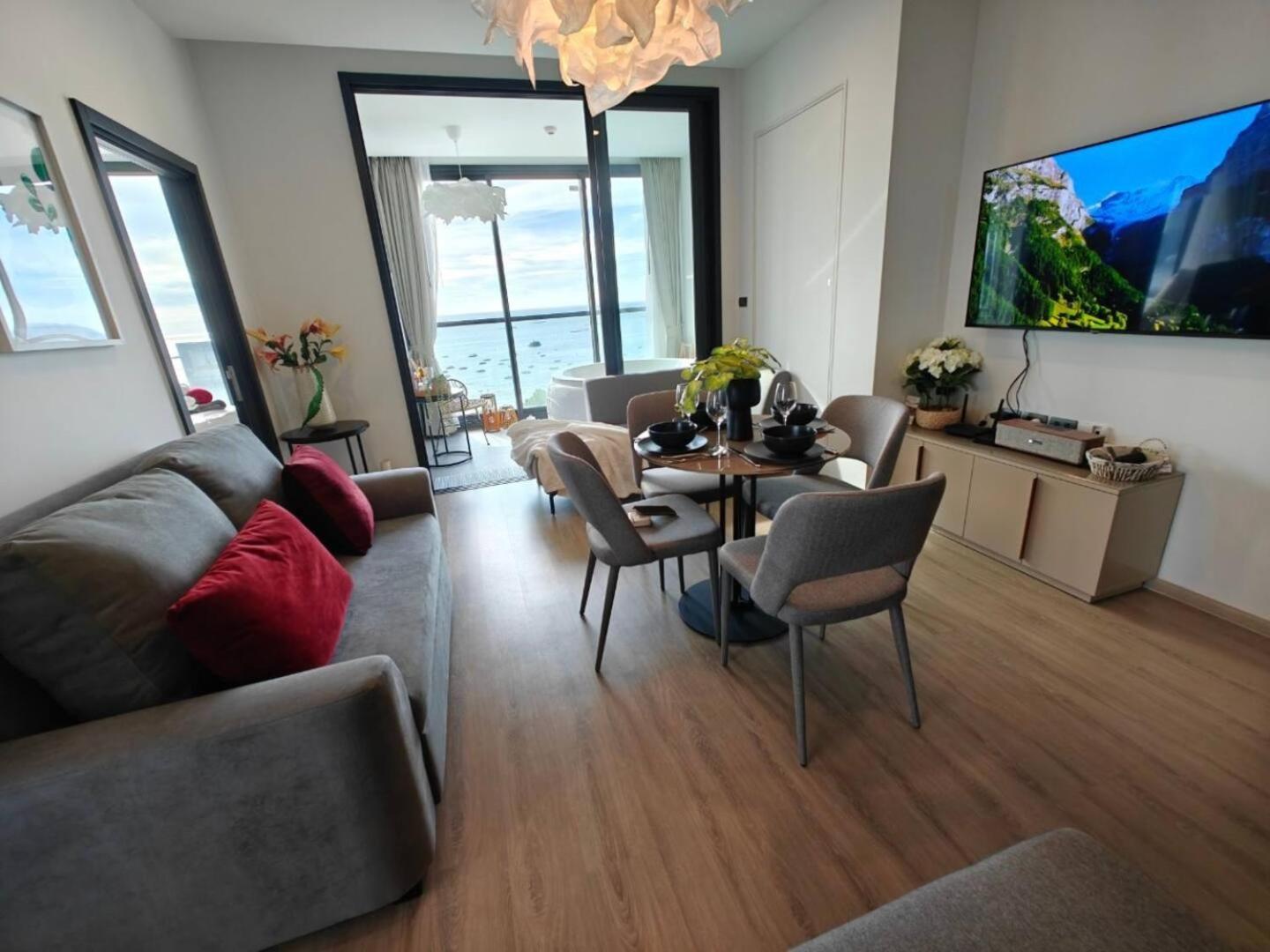 Apartment Sunset Sanctuary #ef40 Pattaya