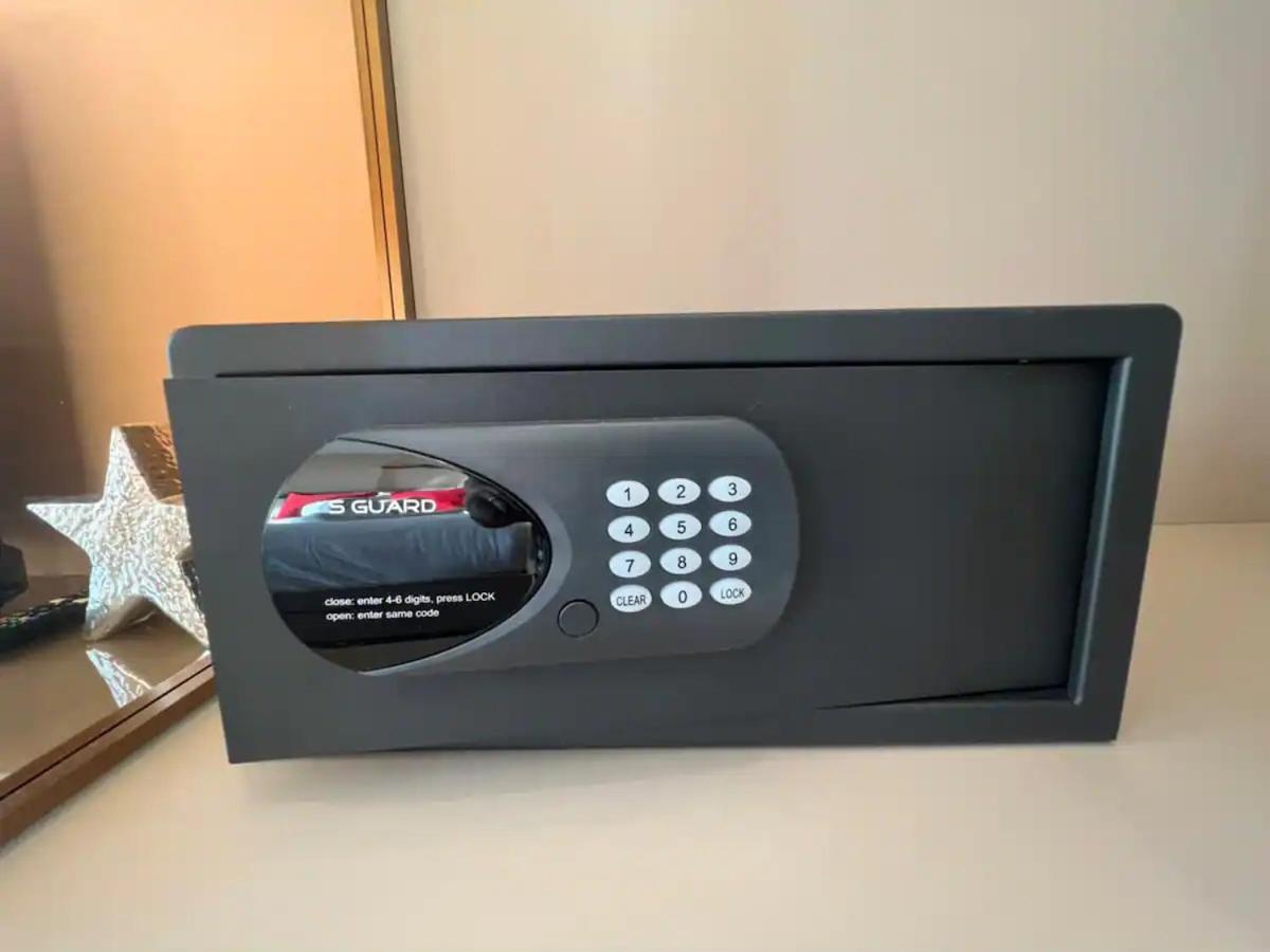 Downtown Chic Rooftop Pool #es26215