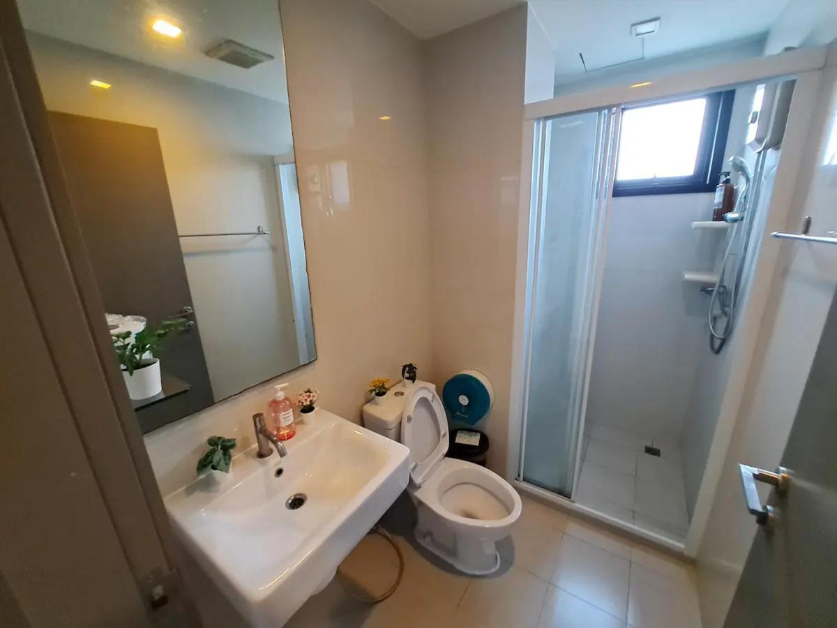 Downtown 2bdrm 2bath Sea View Base #tbb946 Pattaya