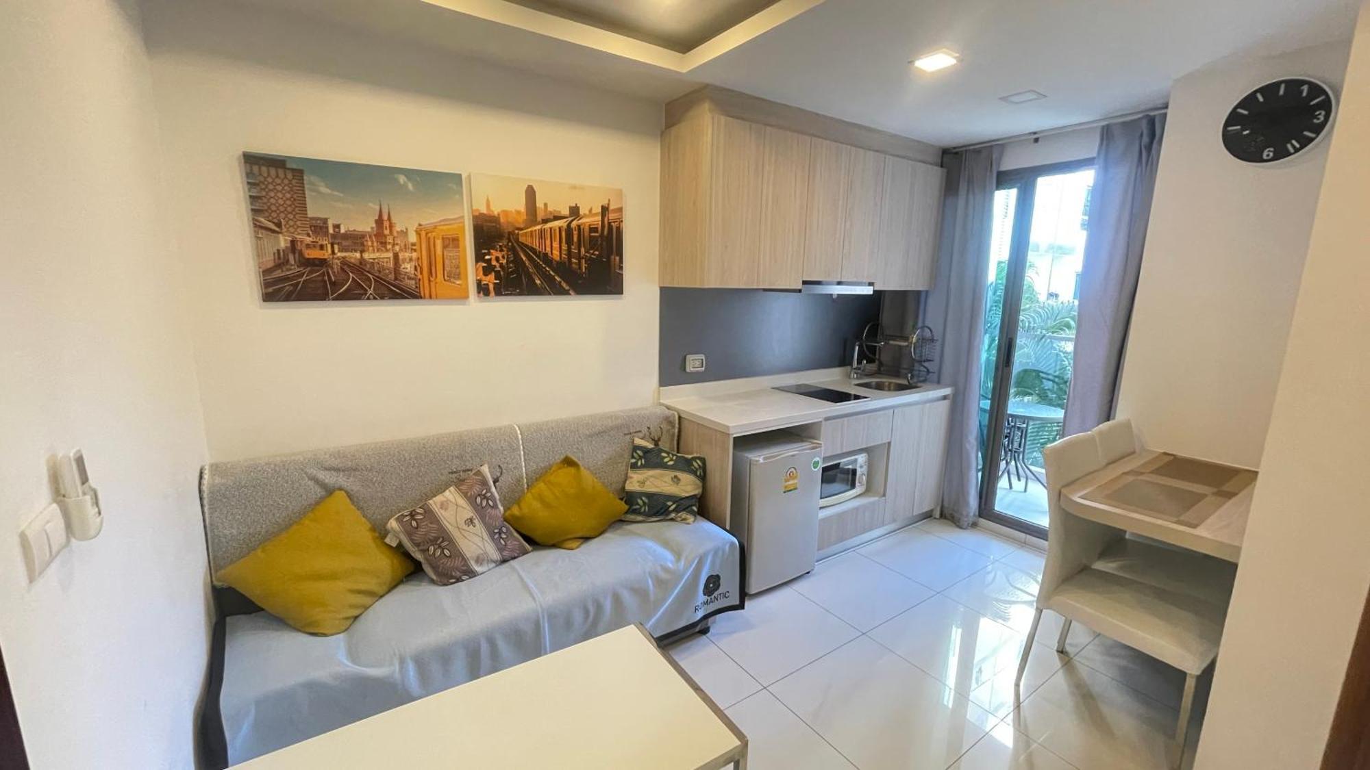 Arcadia Beach Condominium Apartment *