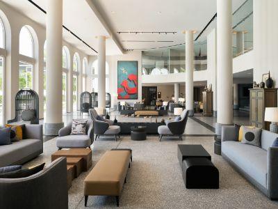 Cross Pratamnak Hotel