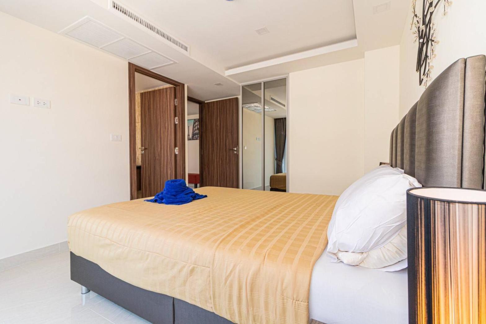 Grand Avenue By Fantasea Apartment