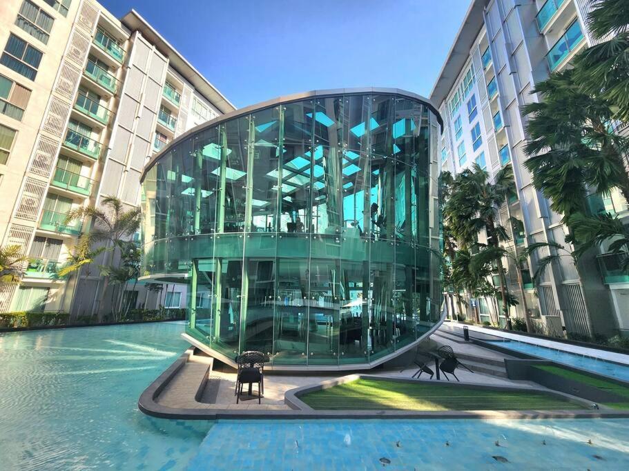 Center With Two Bedroom & Two Bathroom * Pattaya