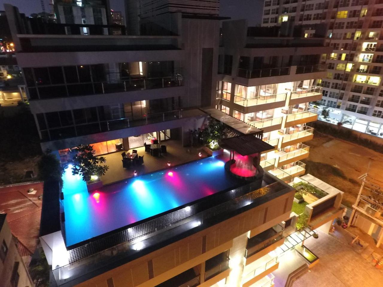 Saint Senate Residences *